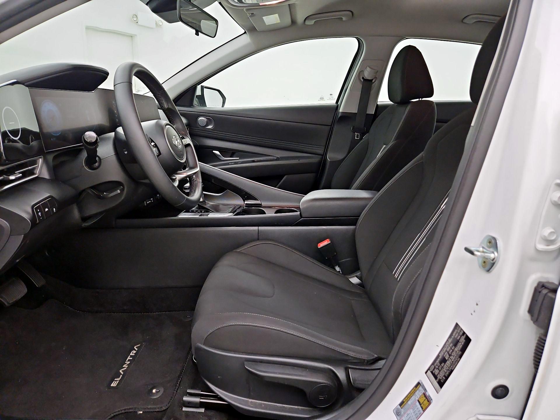 Thumbnail: 2023 Hyundai Elantra - 11