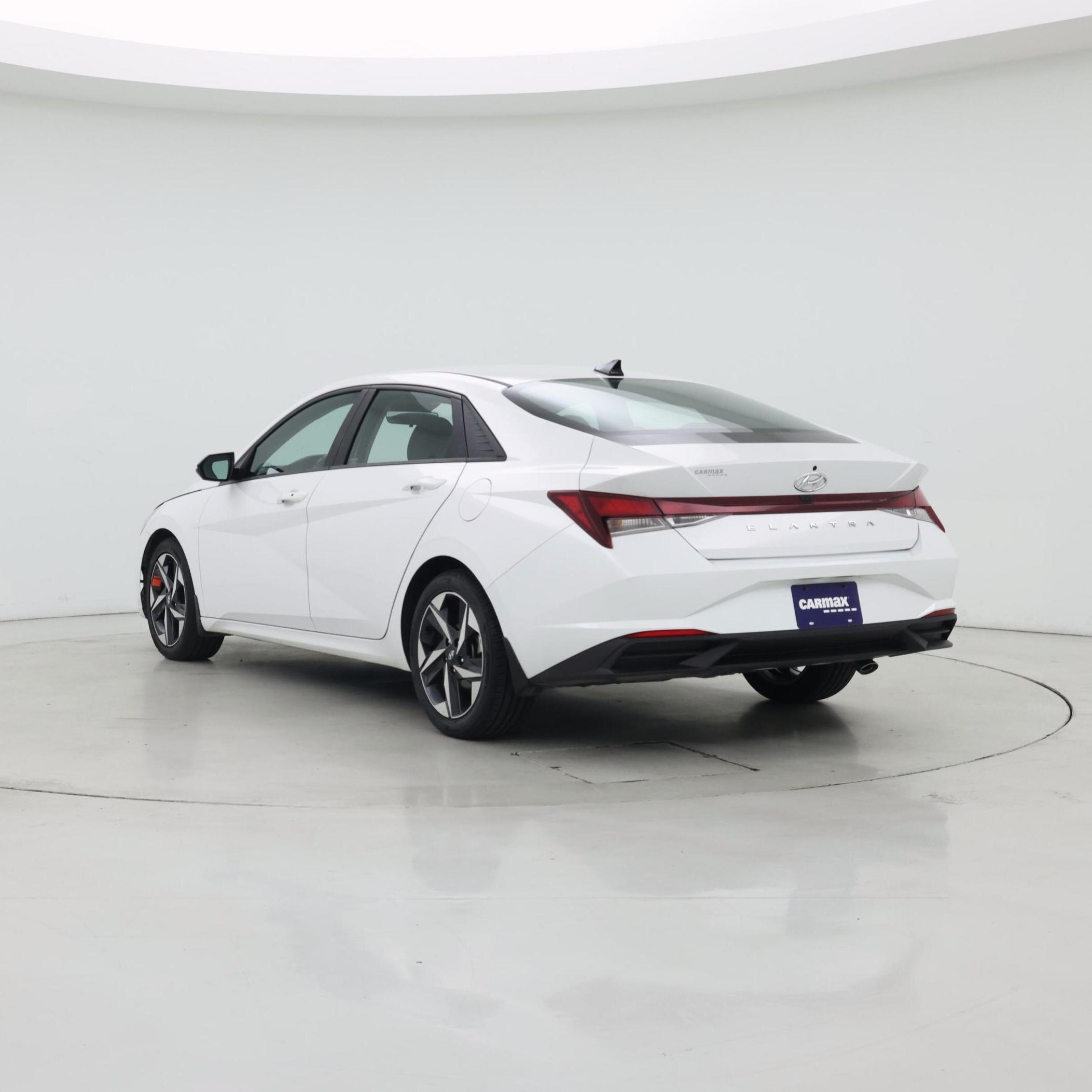 Thumbnail: 2023 Hyundai Elantra - 2