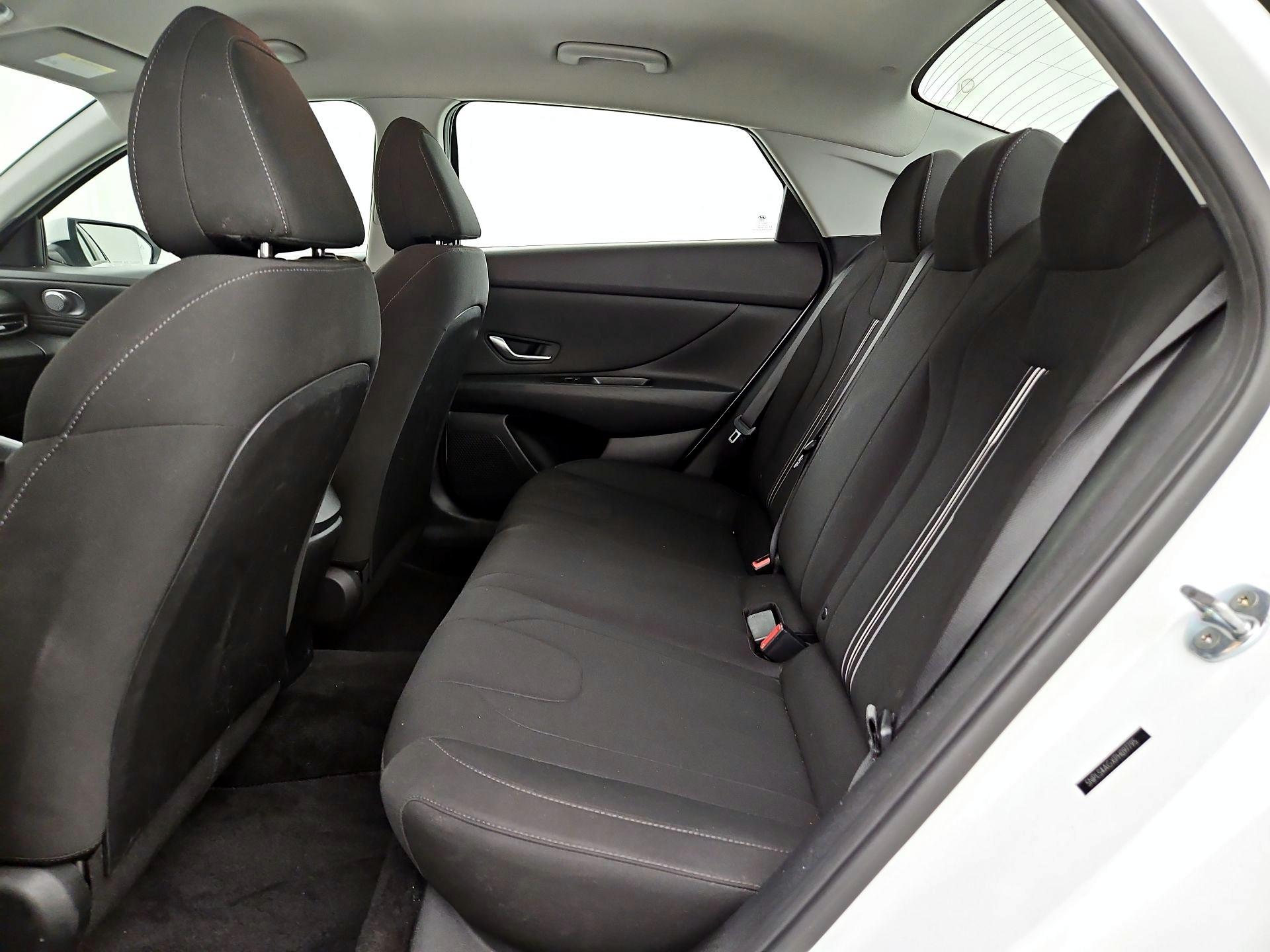 Thumbnail: 2023 Hyundai Elantra - 20