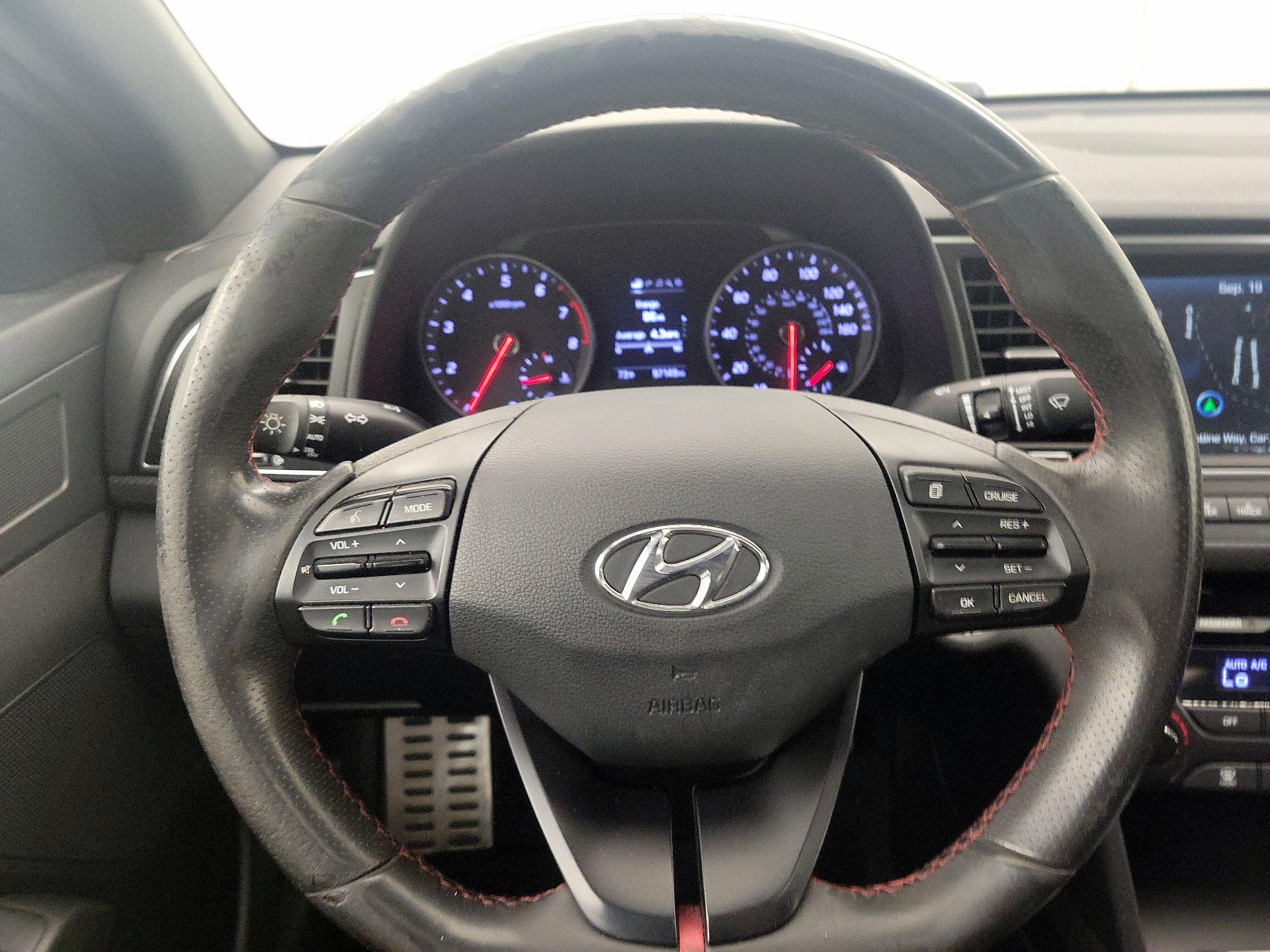 Thumbnail: 2018 Hyundai Elantra - 10