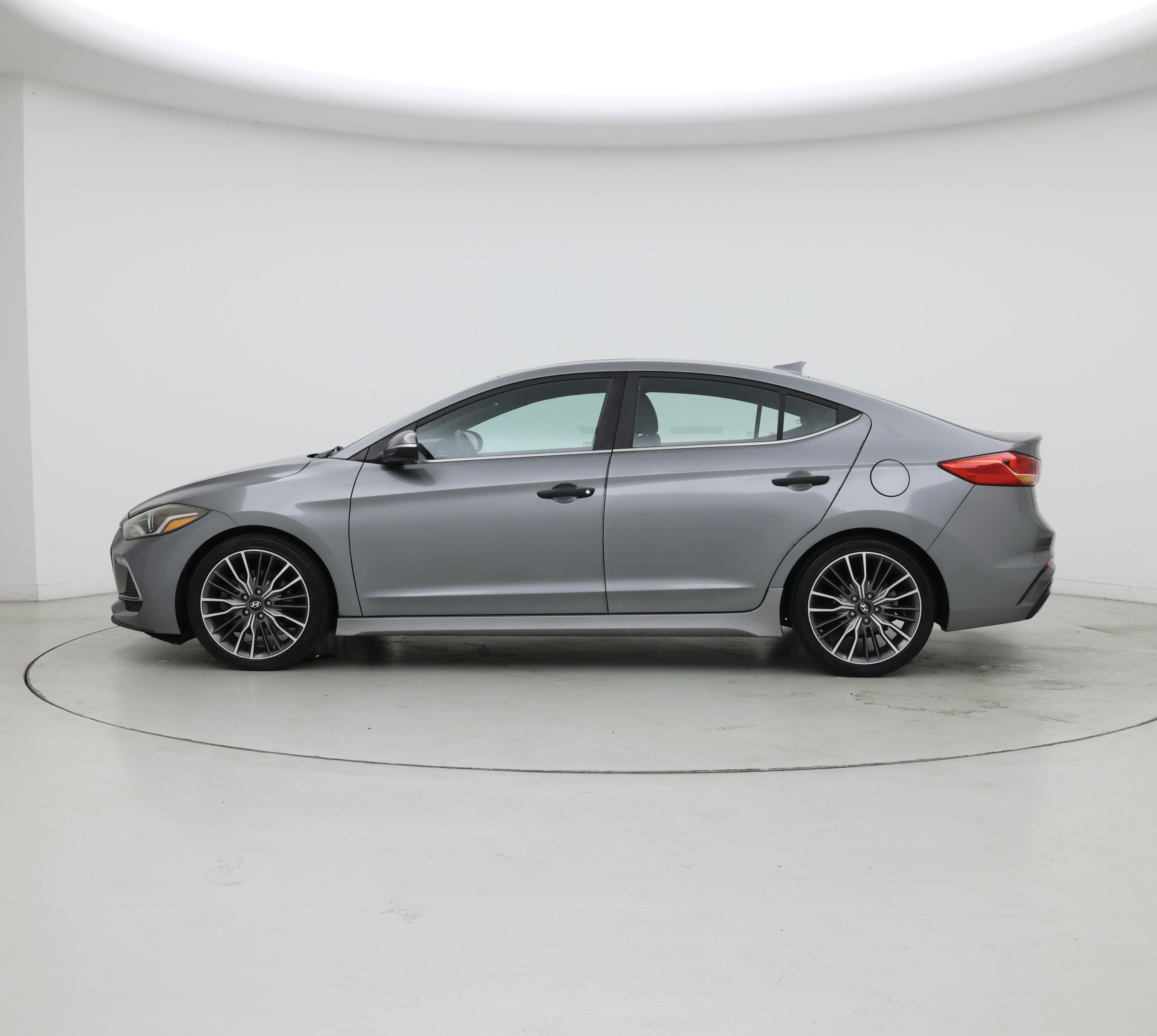 Thumbnail: 2018 Hyundai Elantra - 3