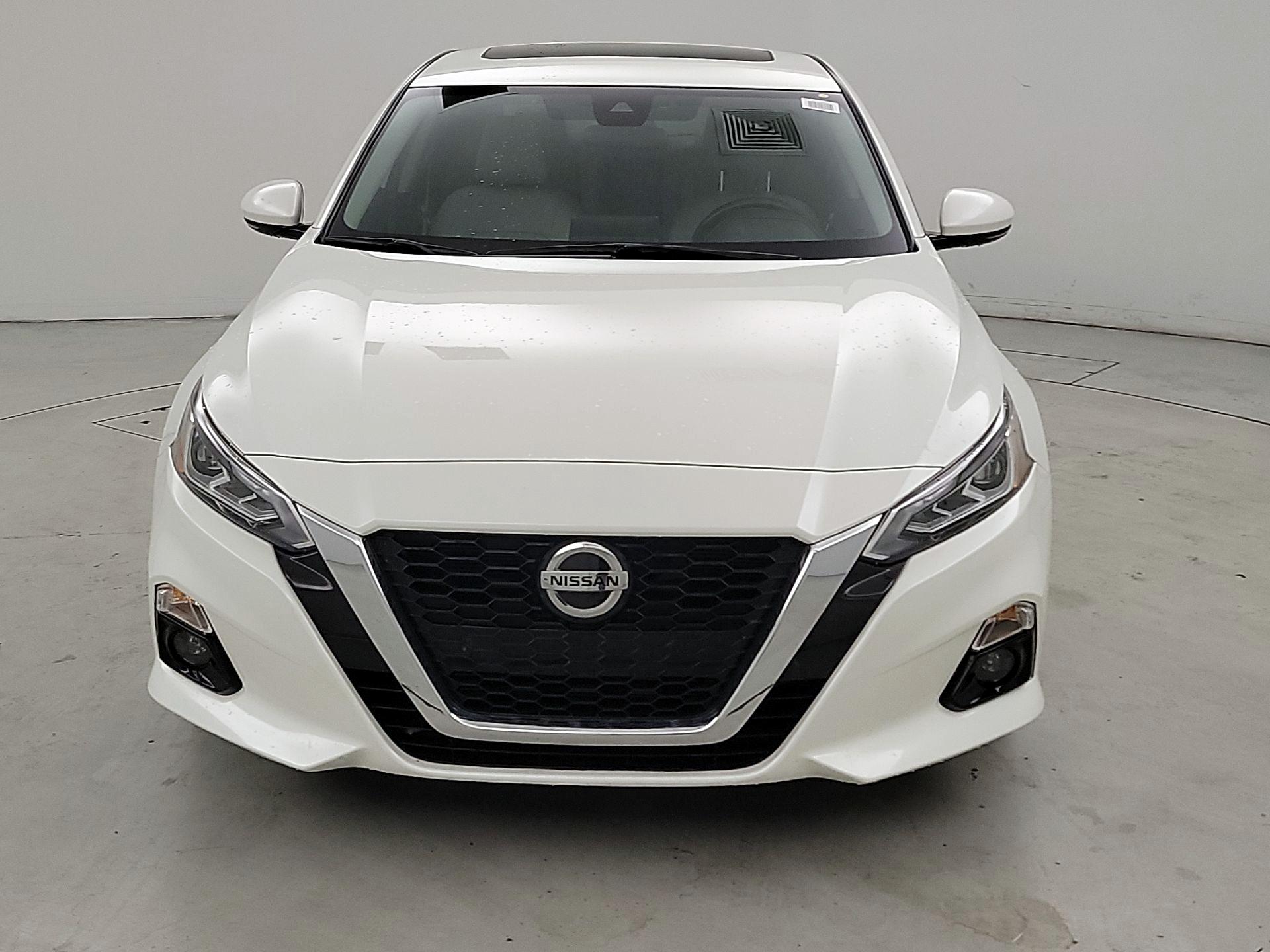 Thumbnail: 2022 Nissan Altima - 2