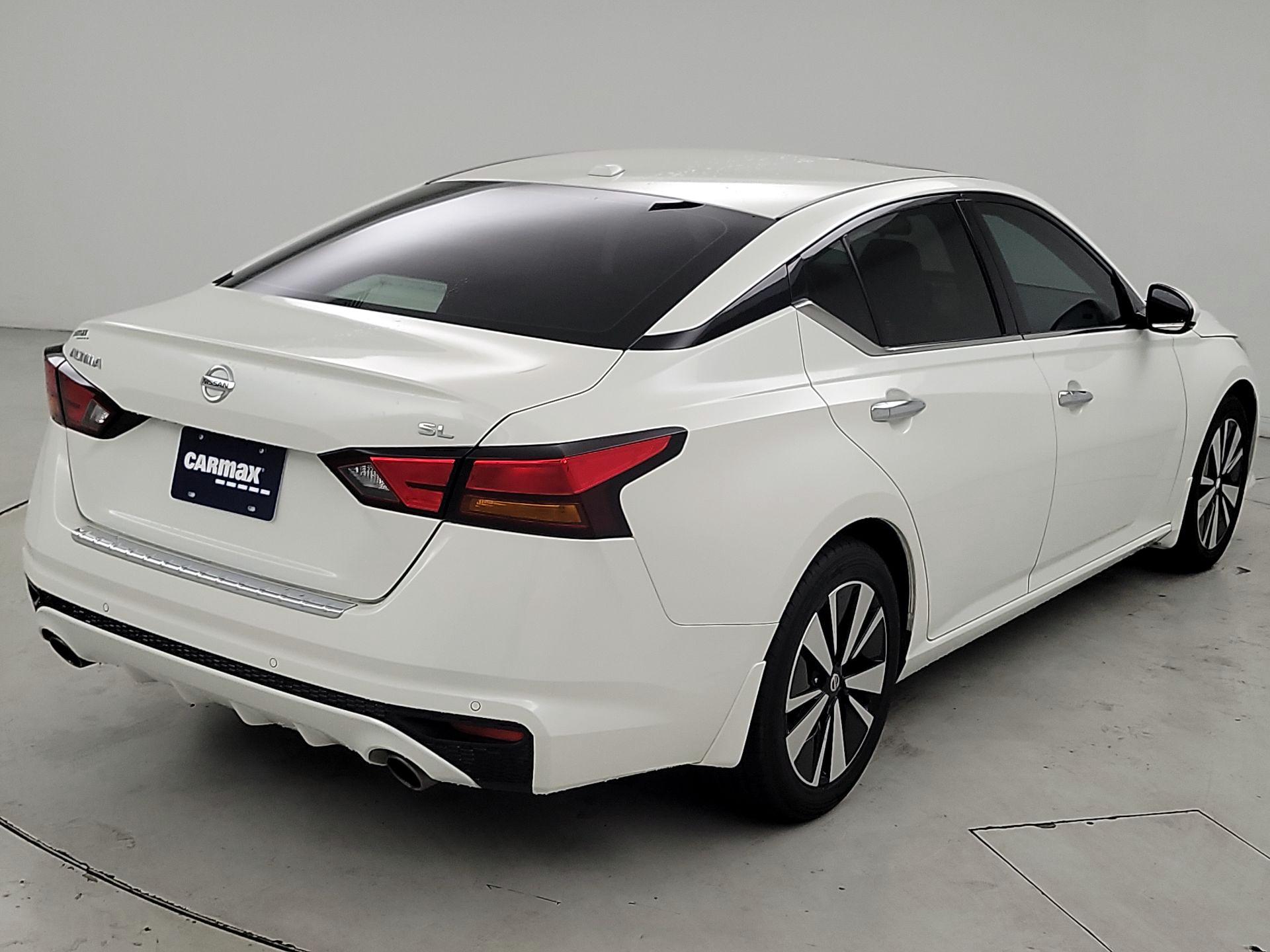 Thumbnail: 2022 Nissan Altima - 5