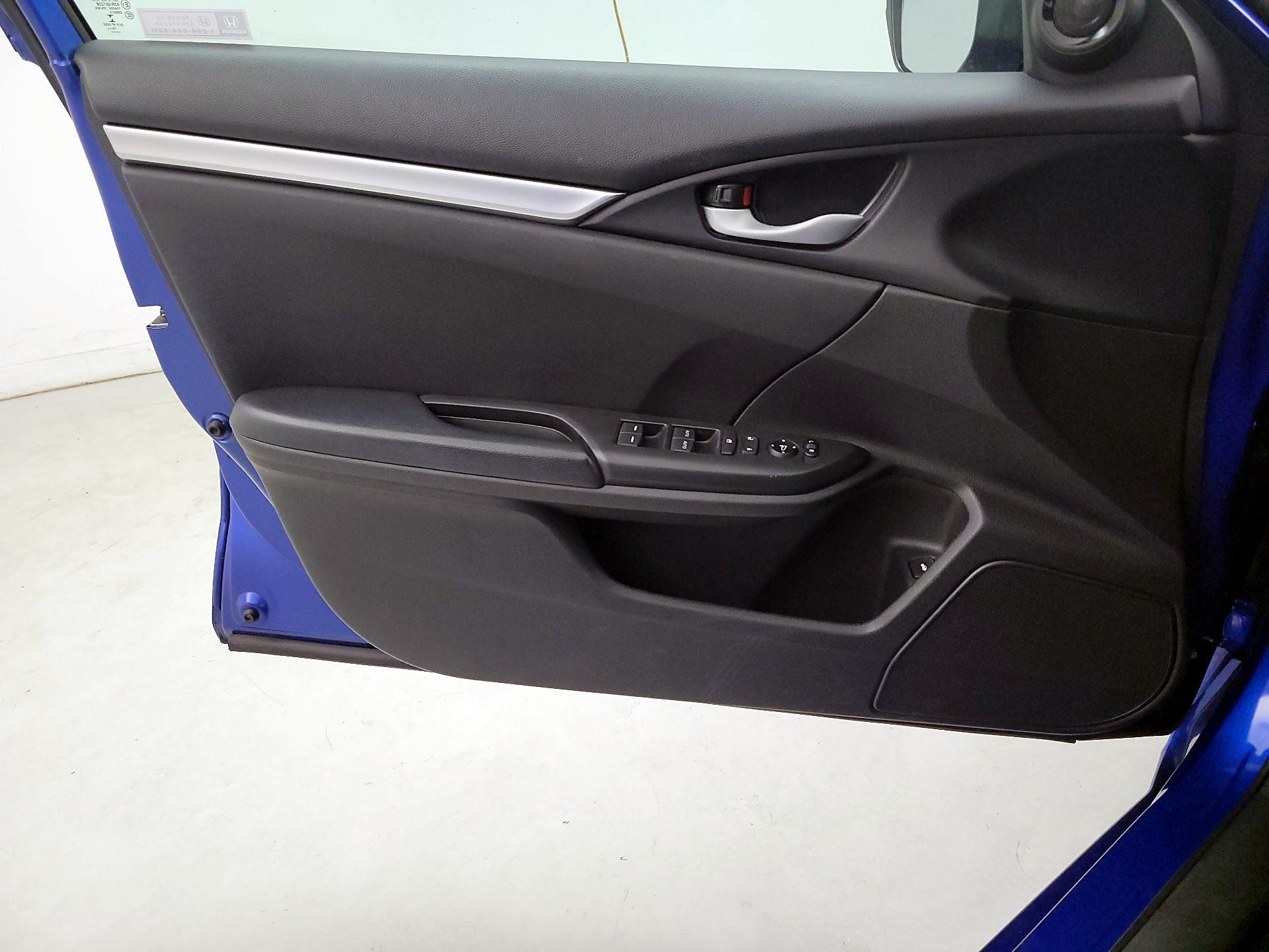 Thumbnail: 2020 Honda Civic - 10