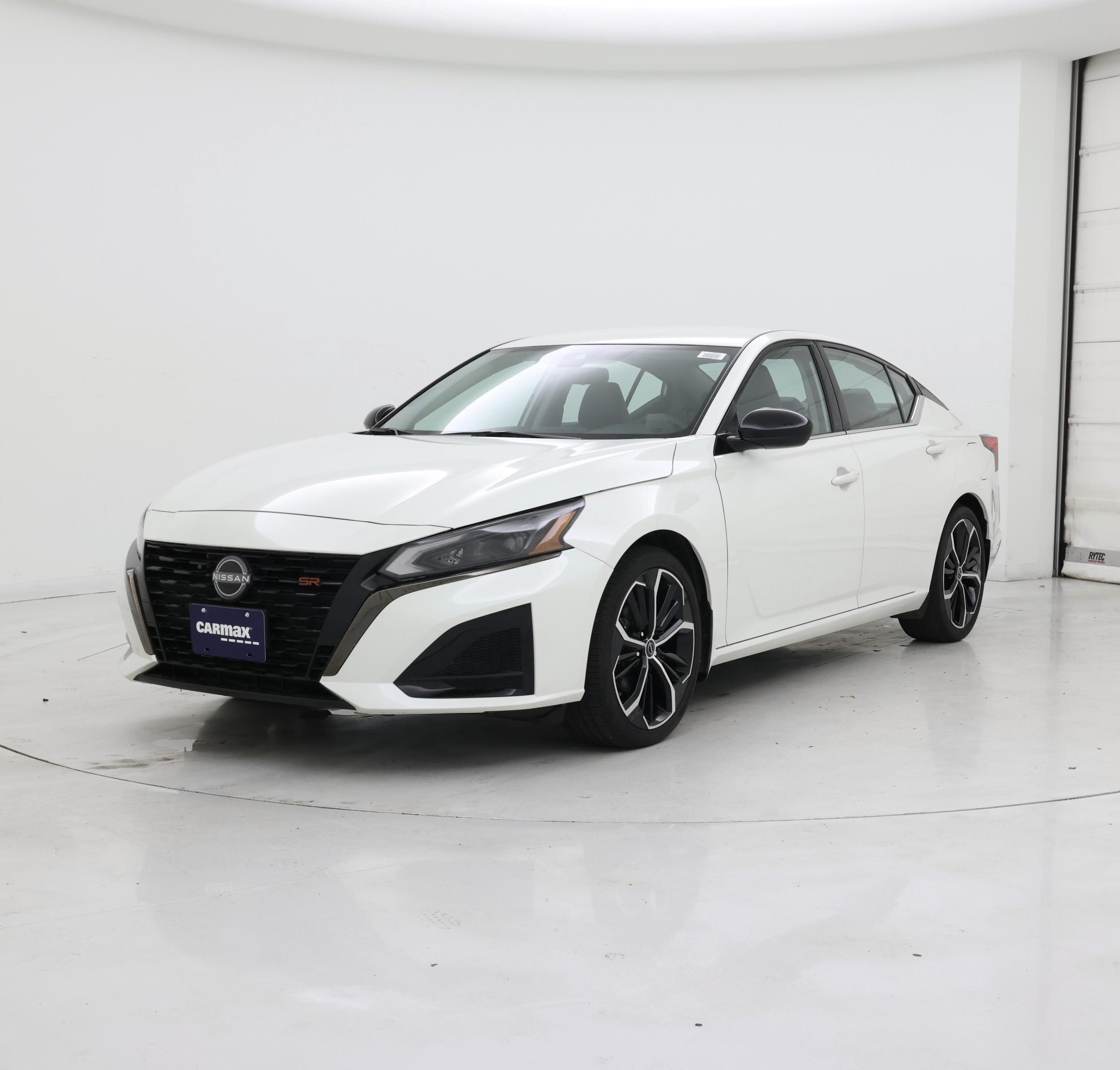 Thumbnail: 2023 Nissan Altima - 4