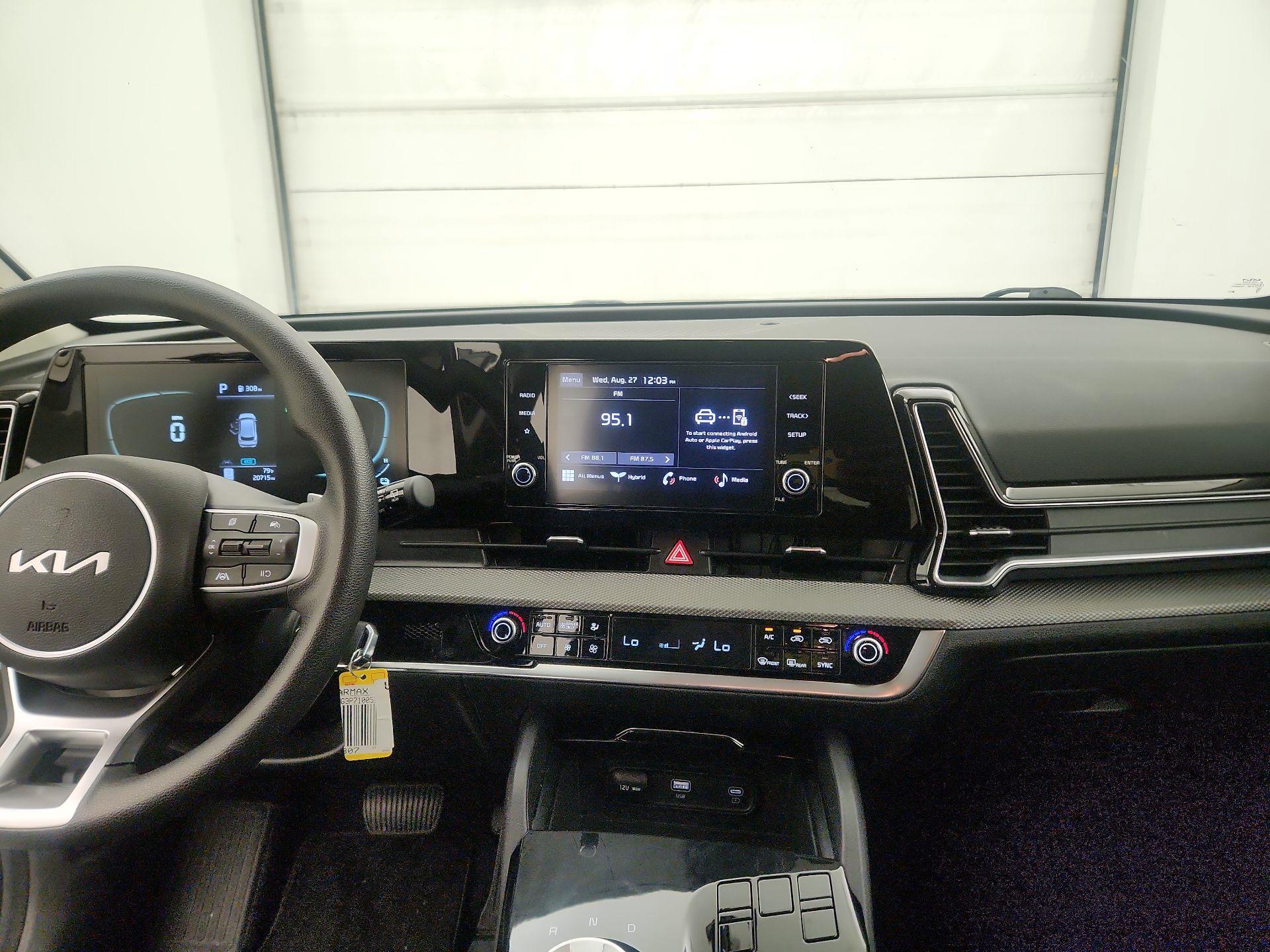Thumbnail: 2023 Kia Sportage - 9
