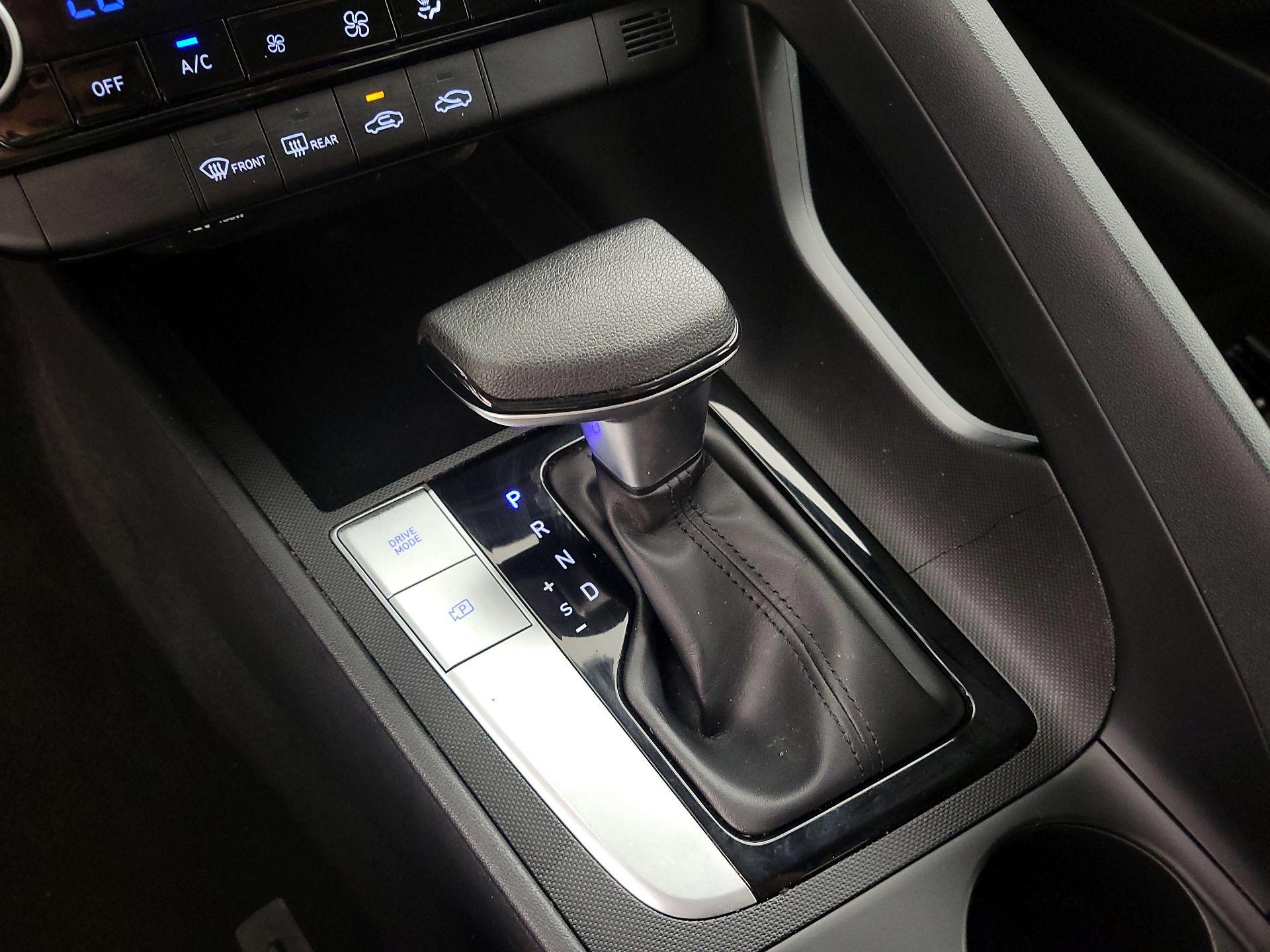 Thumbnail: 2021 Hyundai Elantra - 15