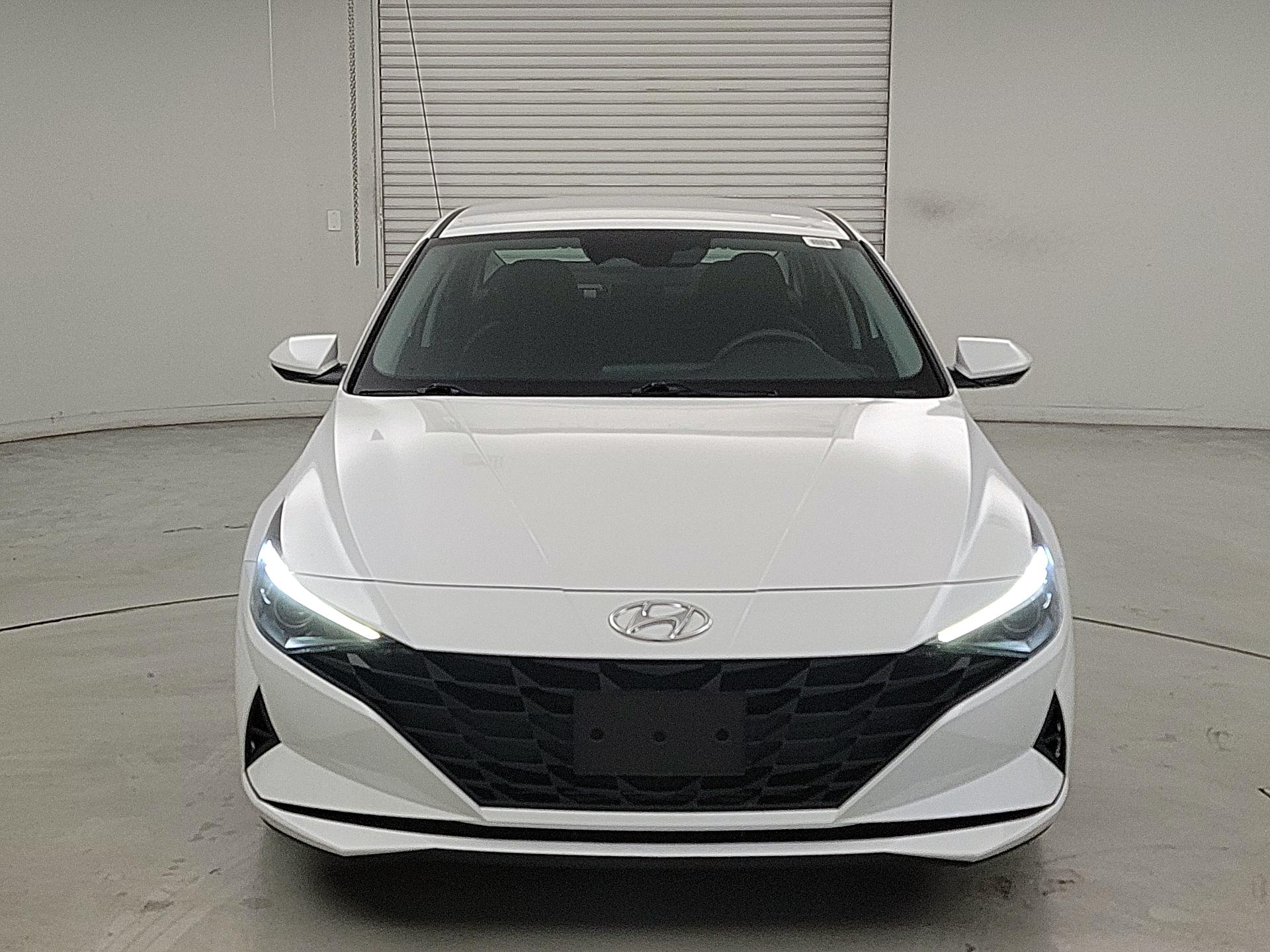 Thumbnail: 2021 Hyundai Elantra - 2
