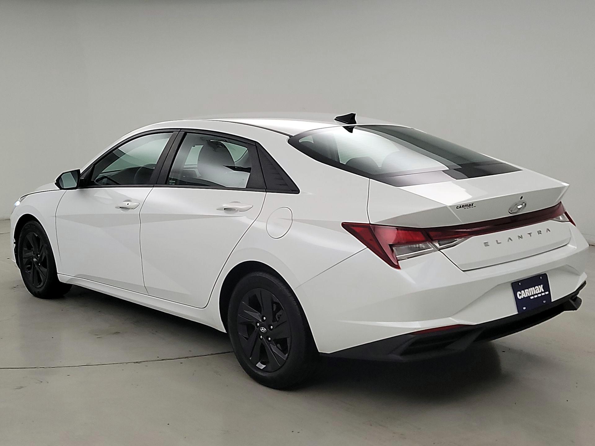 Thumbnail: 2021 Hyundai Elantra - 7