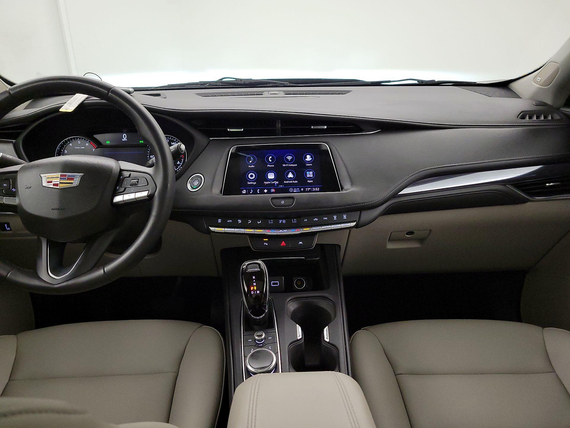 Thumbnail: 2023 Cadillac XT4 - 8