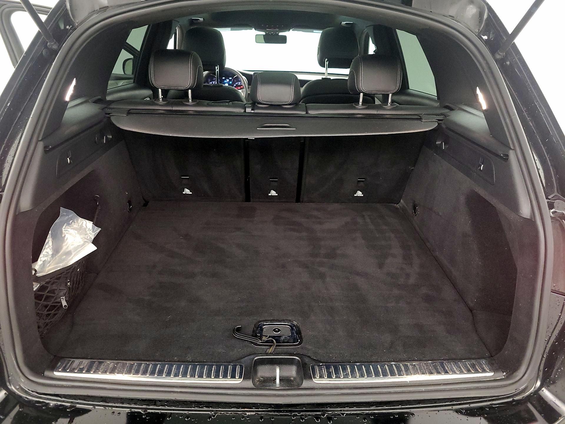 Thumbnail: 2020 Mercedes-Benz GLC - 19