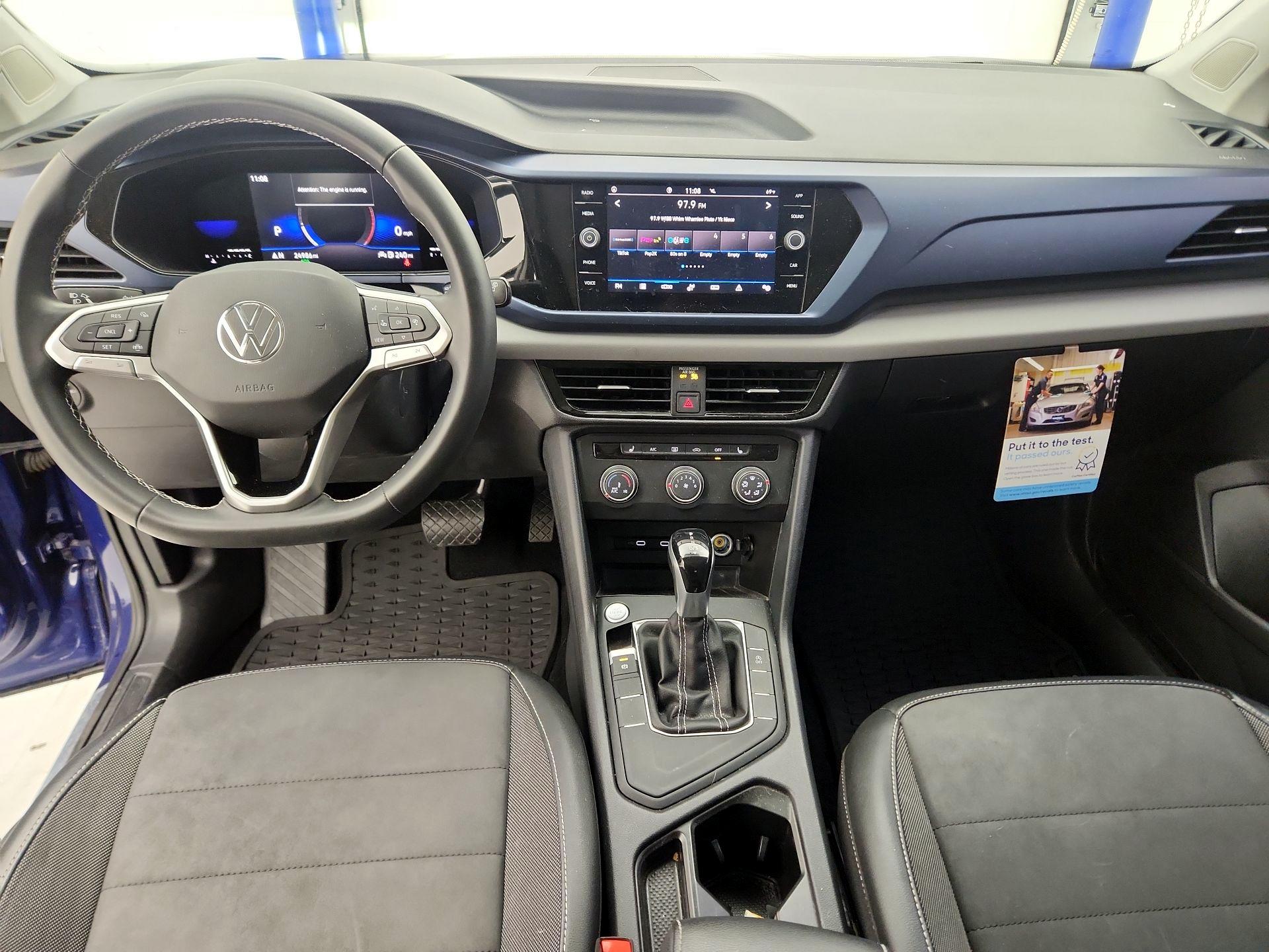 Thumbnail: 2022 Volkswagen Taos - 9