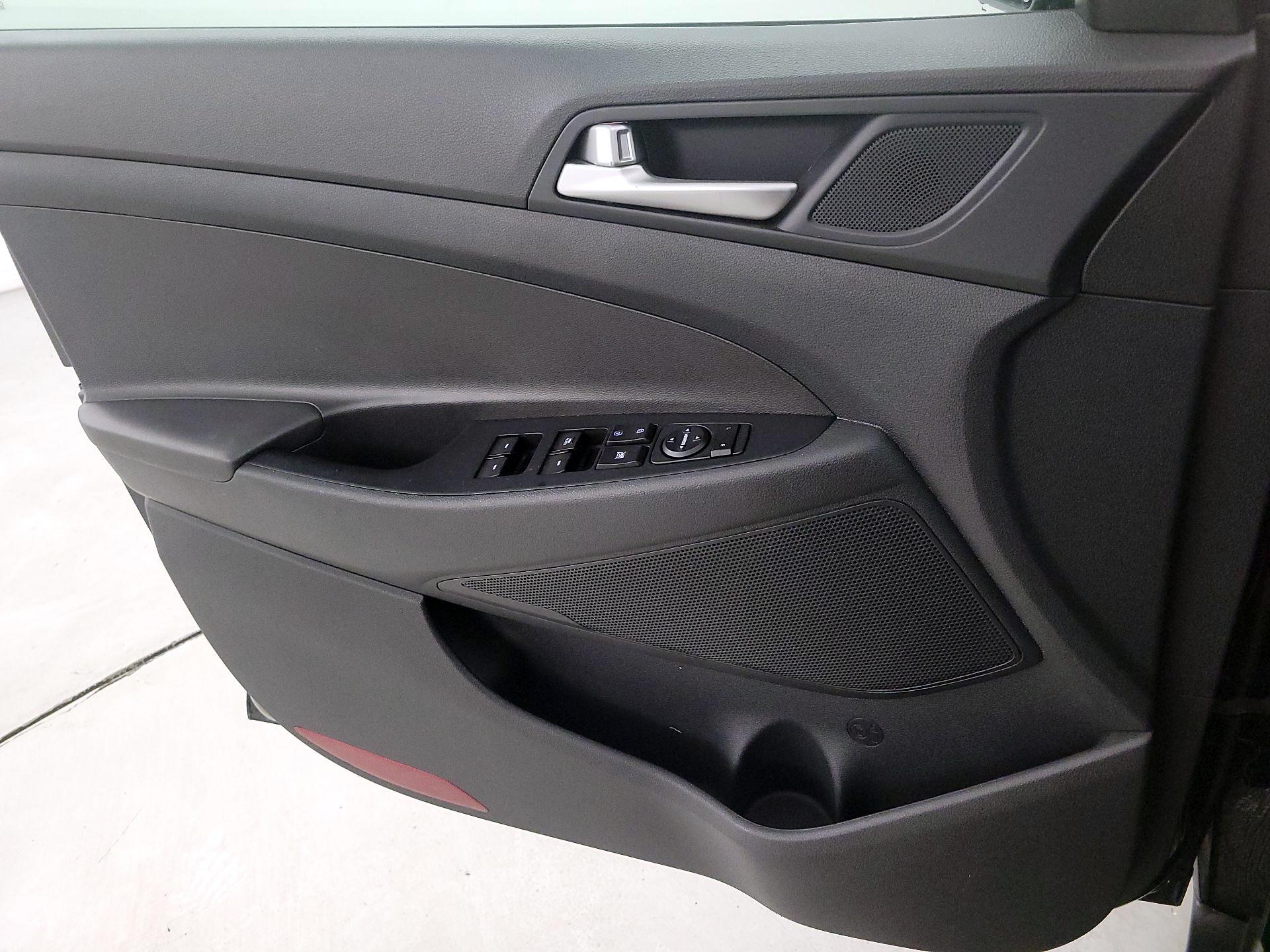 Thumbnail: 2021 Hyundai Tucson - 10