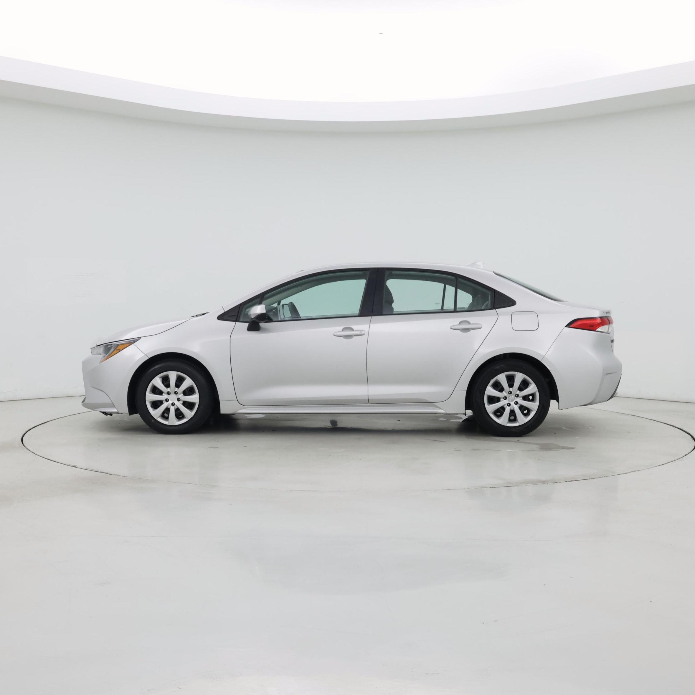 Thumbnail: 2021 Toyota Corolla - 3