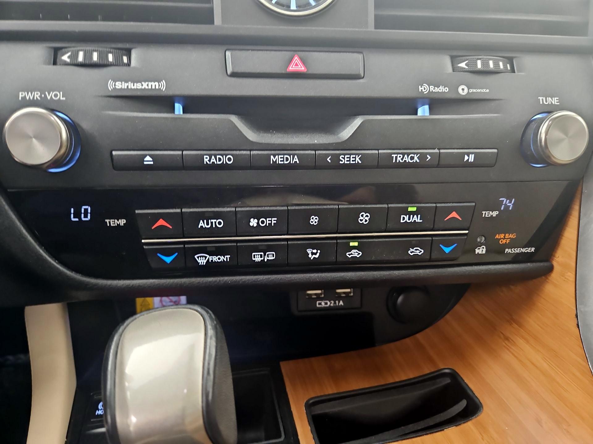 Thumbnail: 2022 Lexus RX - 16