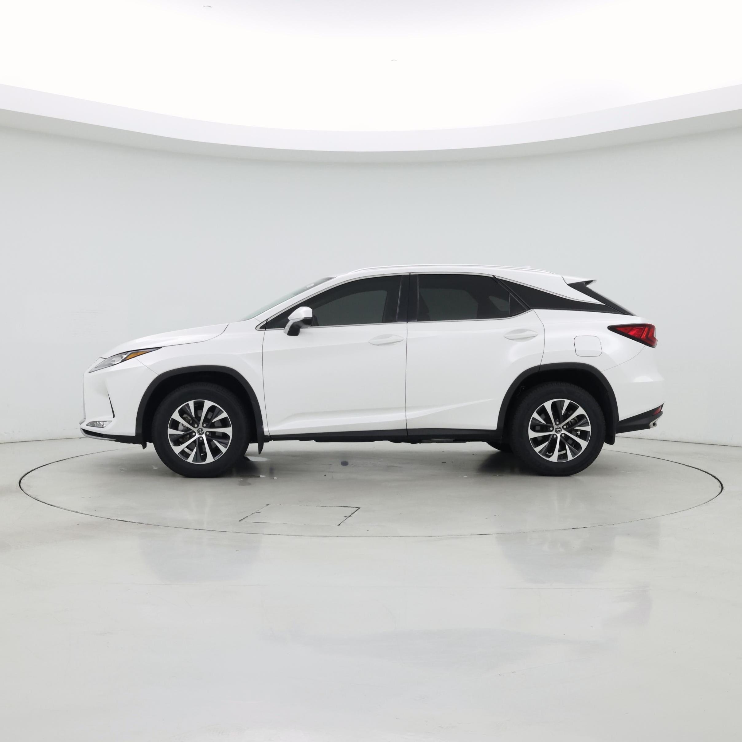 Thumbnail: 2022 Lexus RX - 3