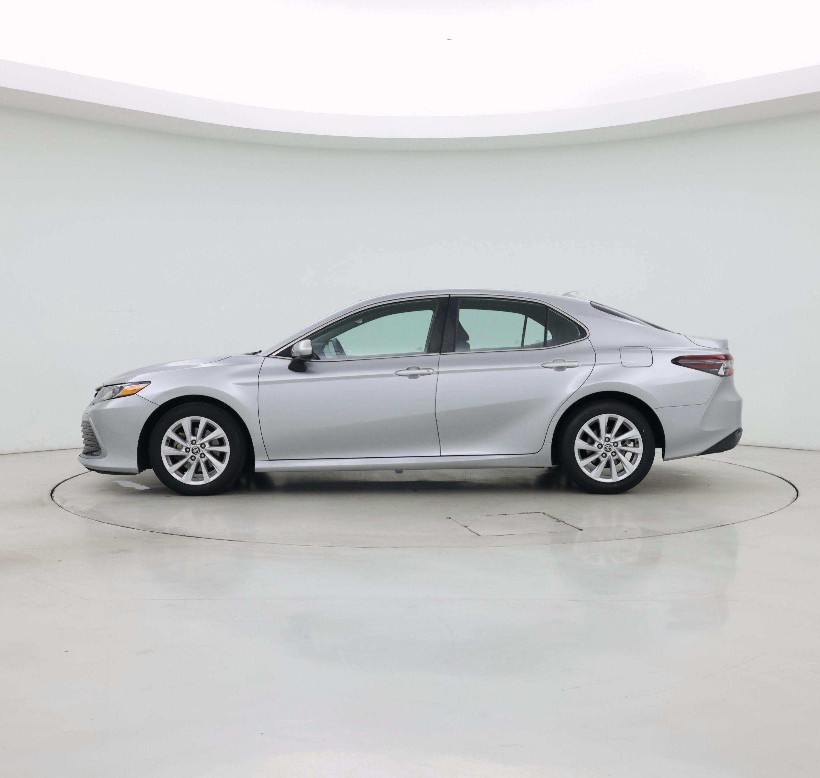 Thumbnail: 2022 Toyota Camry - 3
