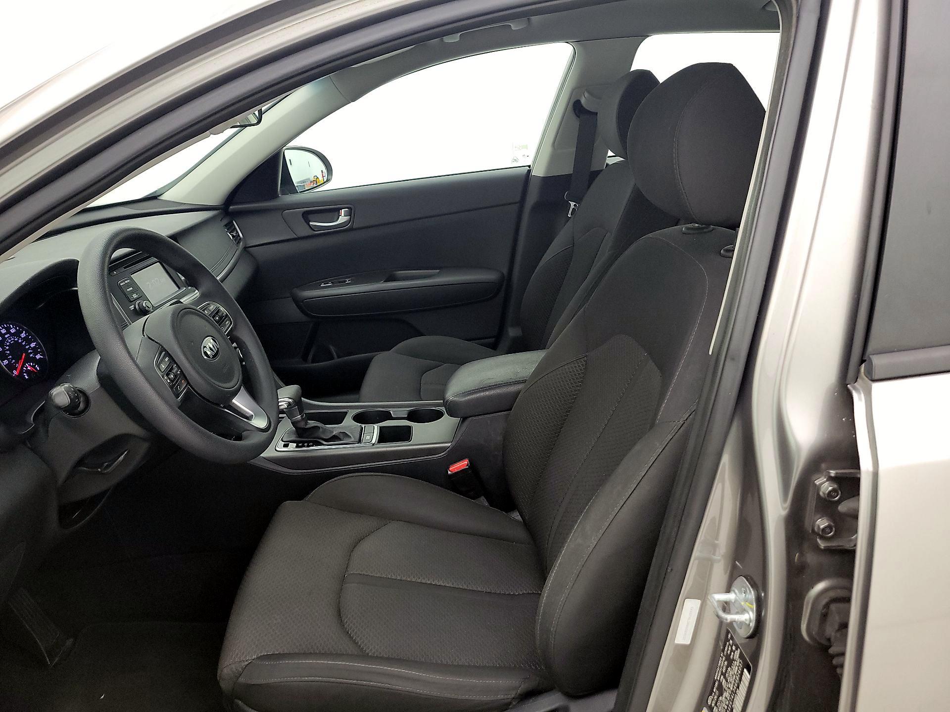 Thumbnail: 2016 Kia Optima - 11