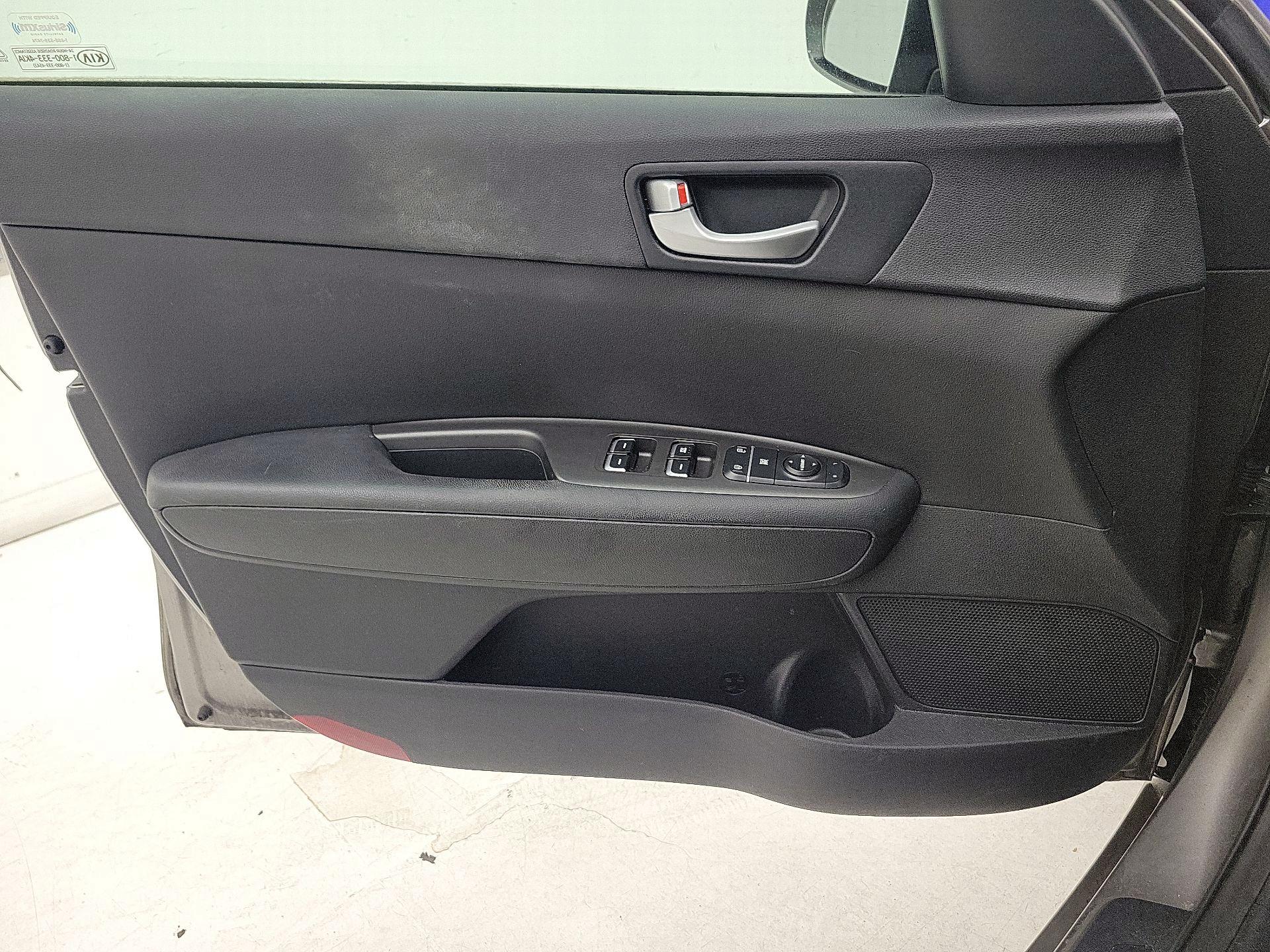 Thumbnail: 2016 Kia Optima - 12