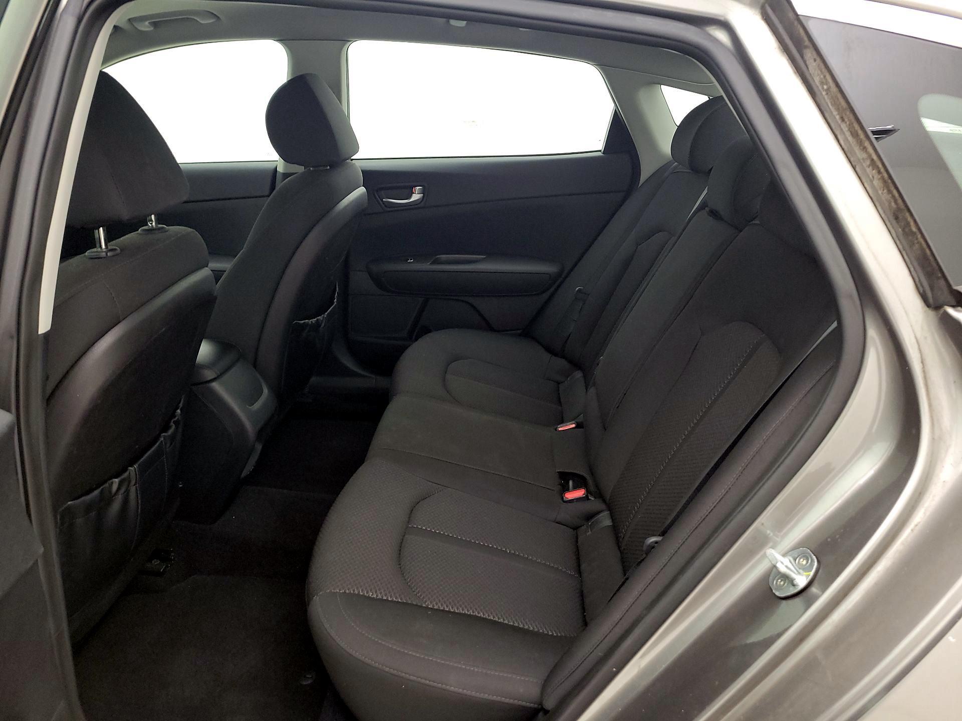 Thumbnail: 2016 Kia Optima - 19