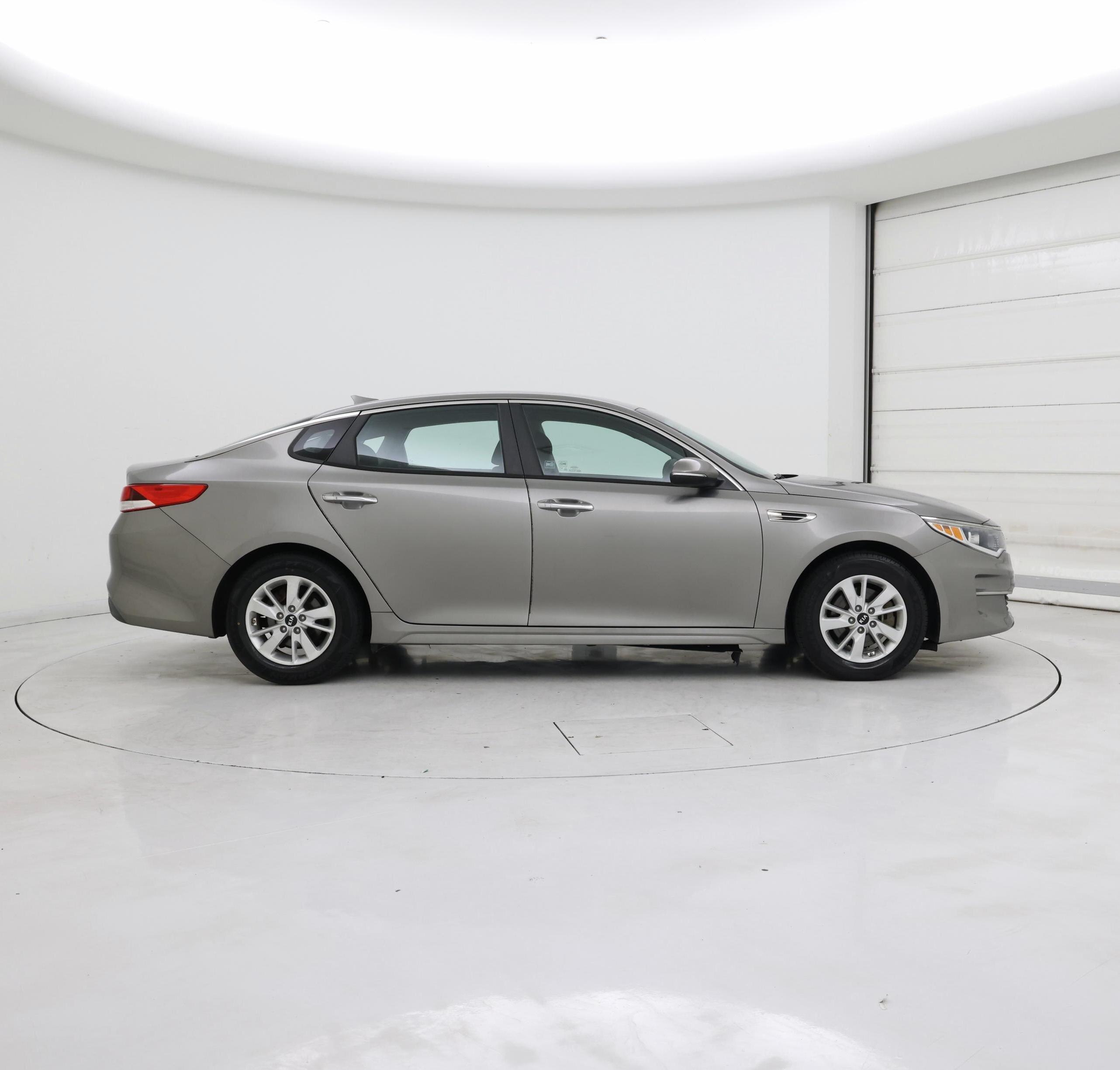 Thumbnail: 2016 Kia Optima - 7