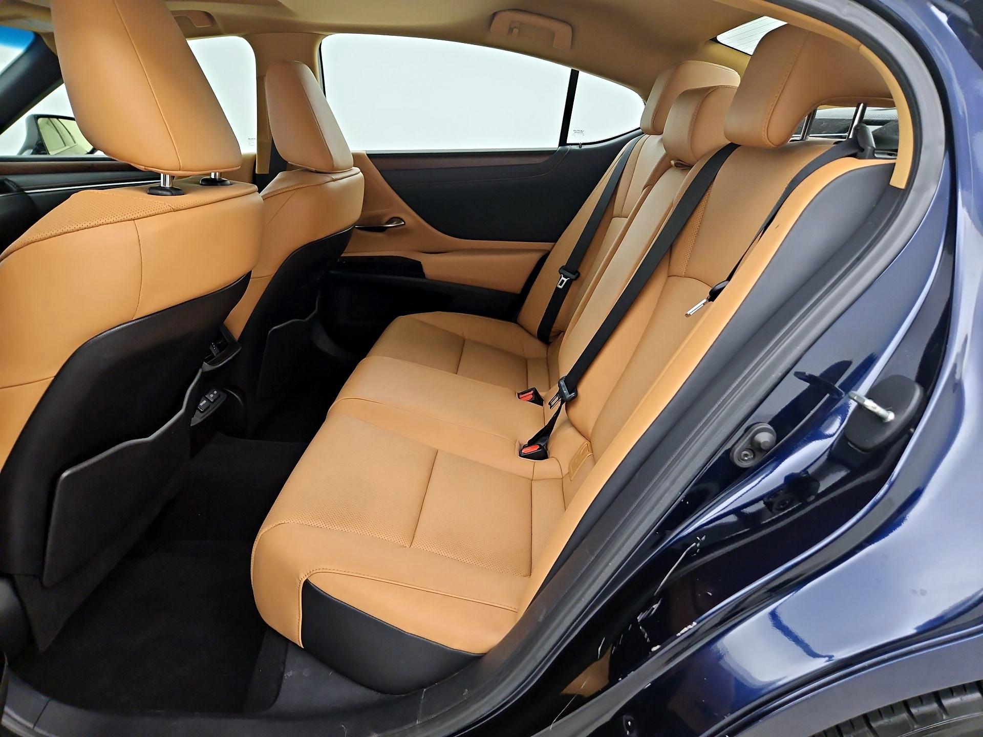 Thumbnail: 2024 Lexus ES - 20