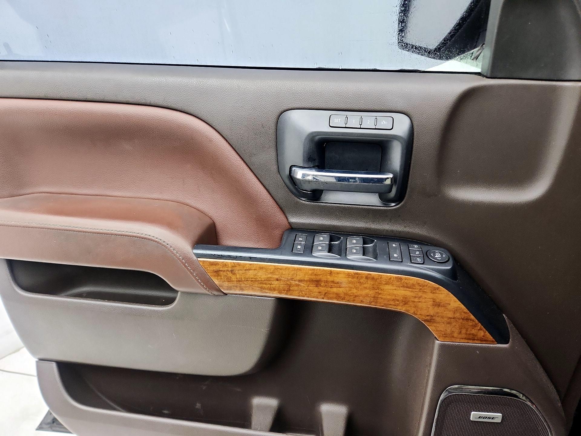 Thumbnail: 2018 Chevrolet Silverado 1500 - 12