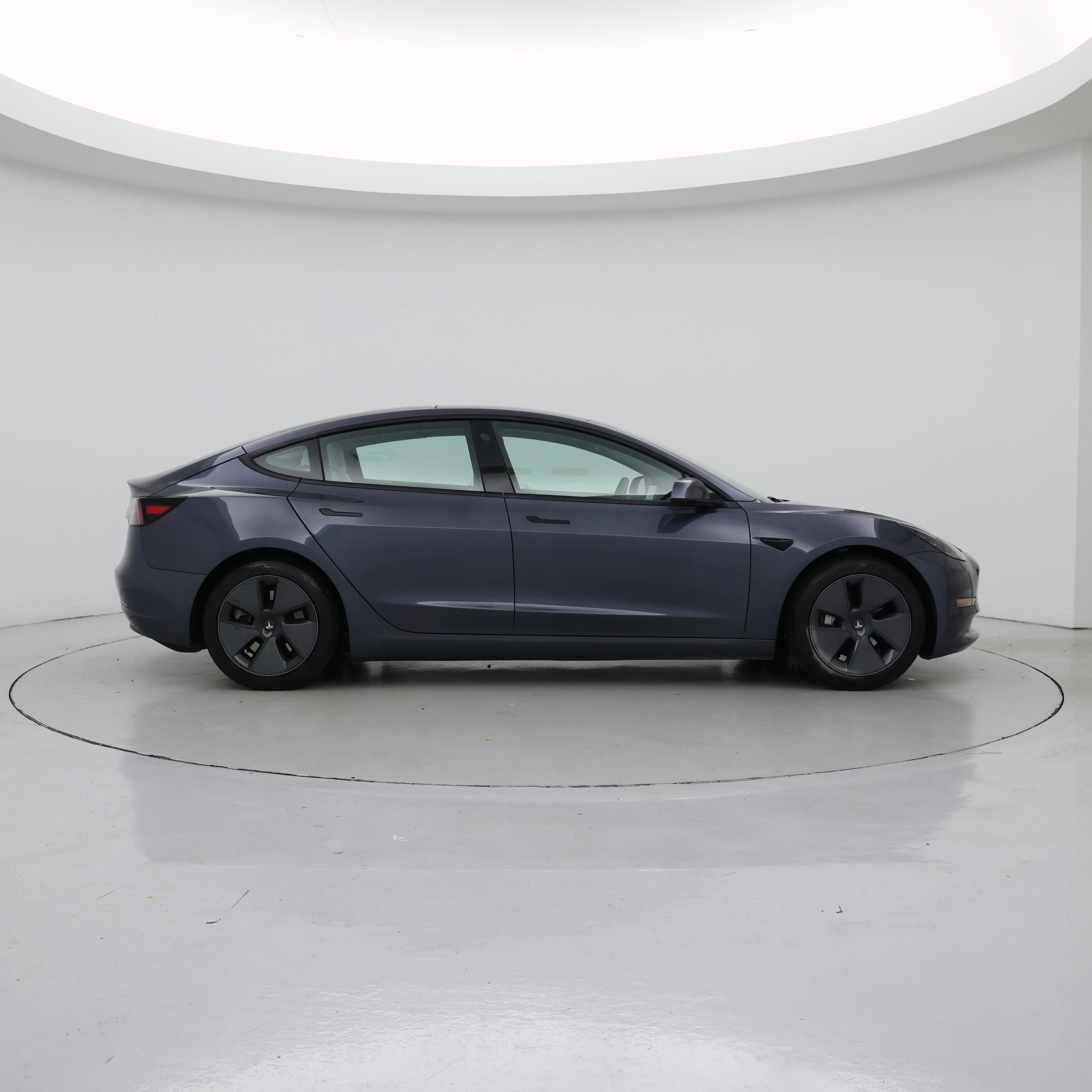 Thumbnail: 2021 Tesla Model 3 - 7