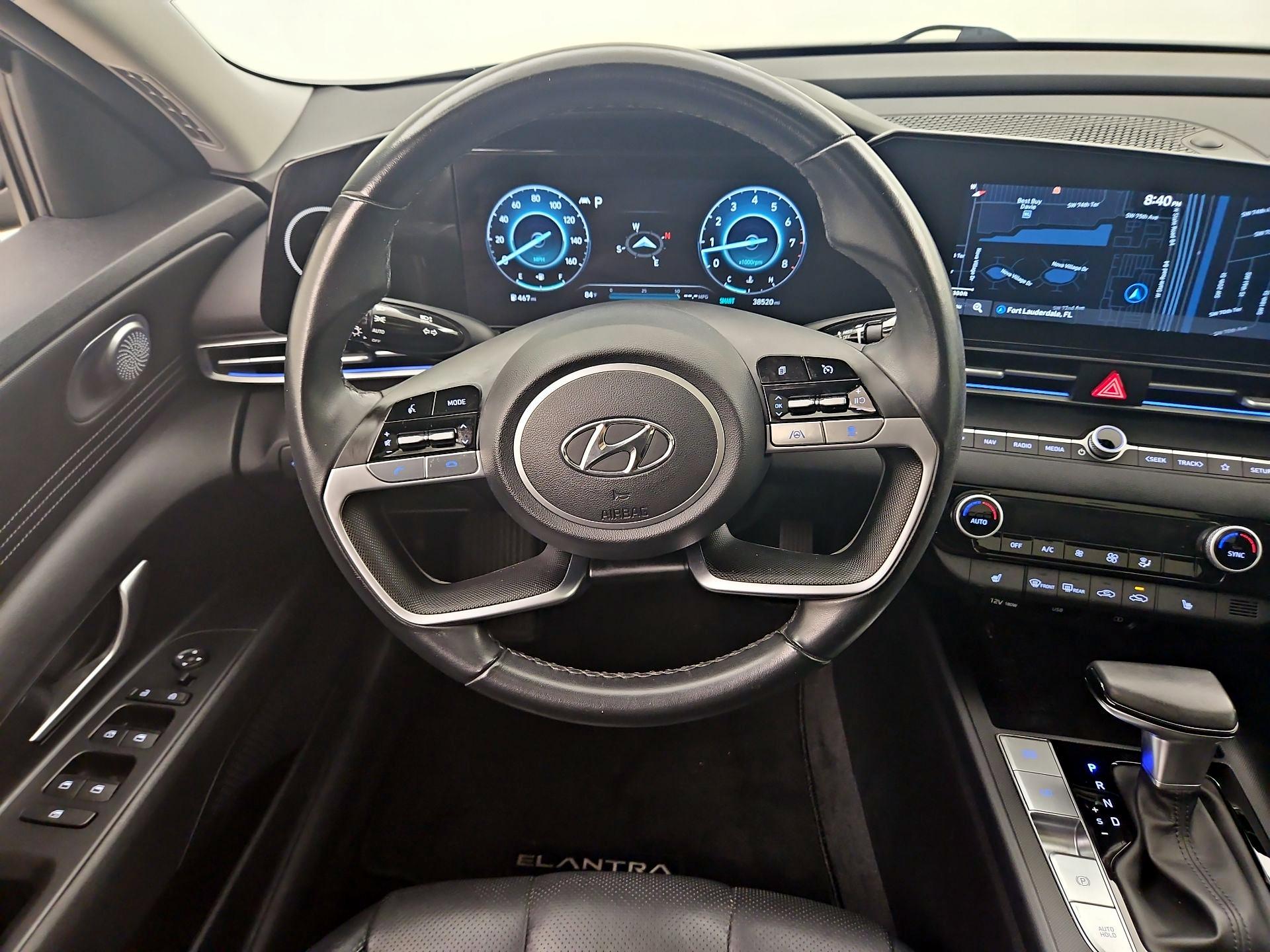 Thumbnail: 2022 Hyundai Elantra - 10
