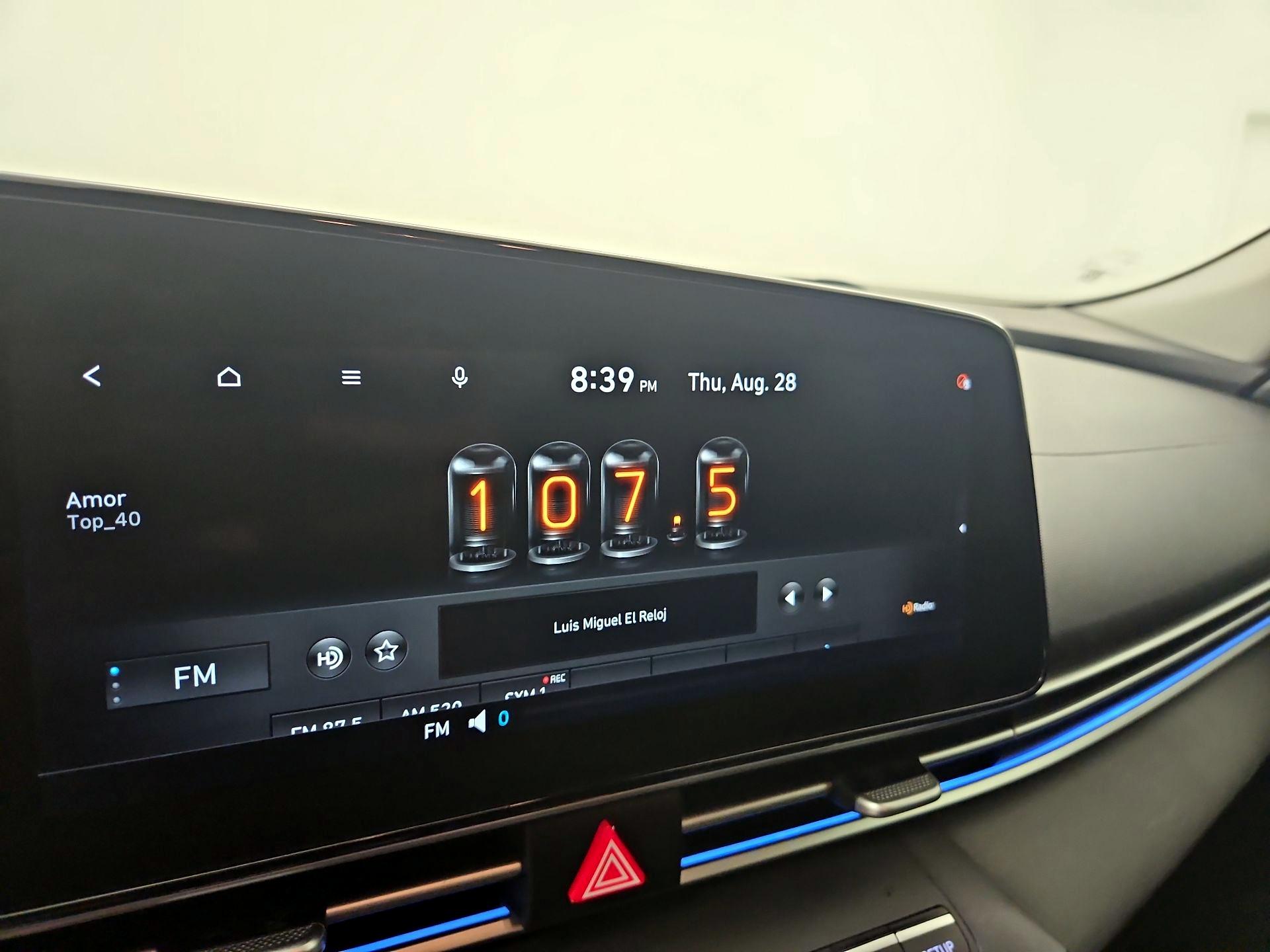 Thumbnail: 2022 Hyundai Elantra - 16