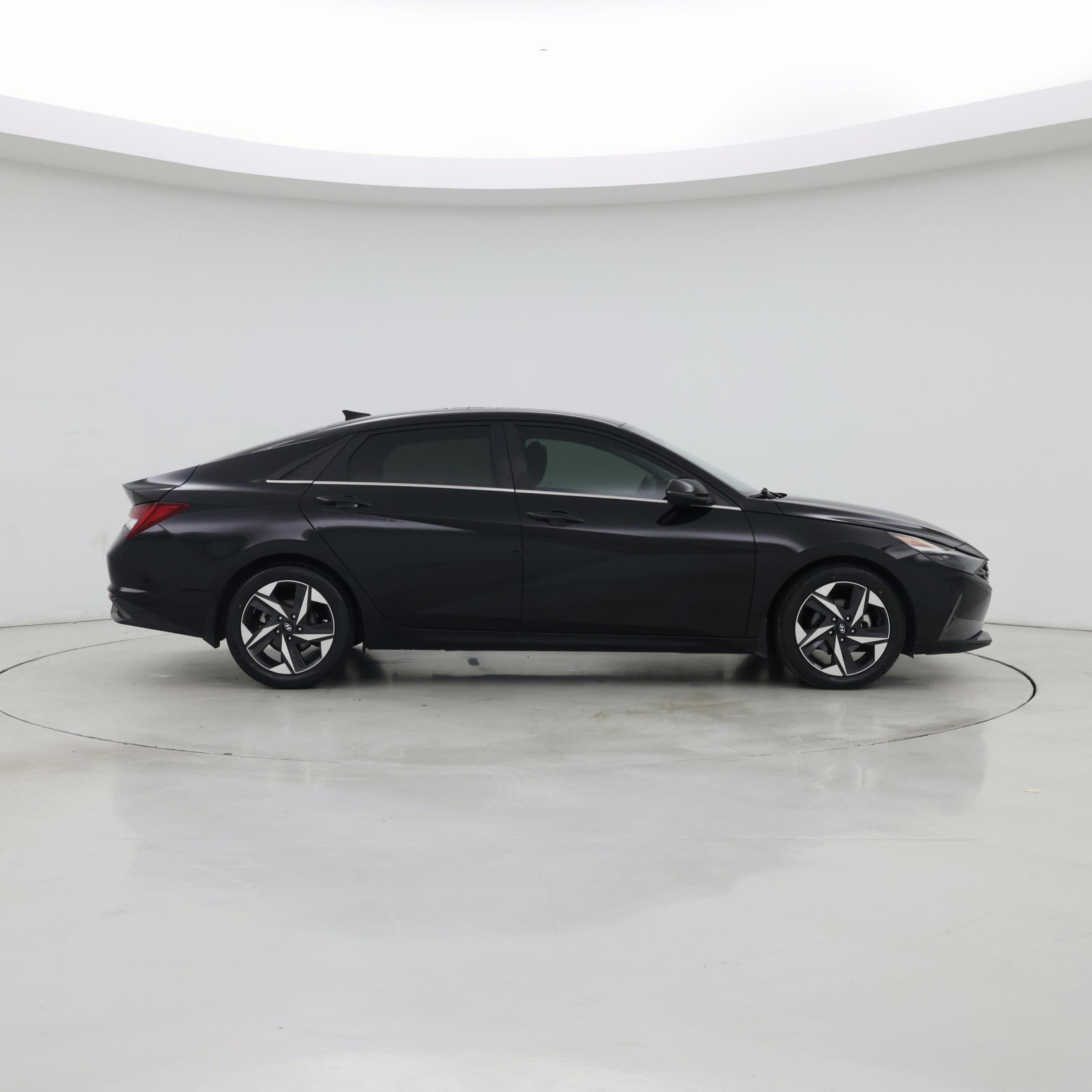 Thumbnail: 2022 Hyundai Elantra - 7