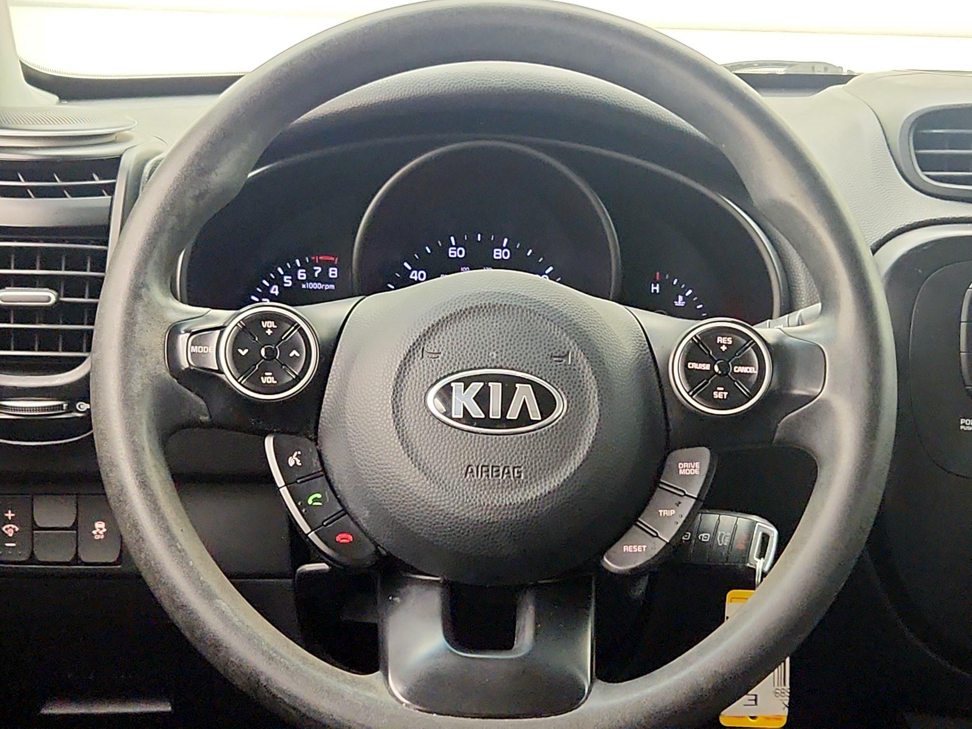 Thumbnail: 2019 Kia Soul - 10