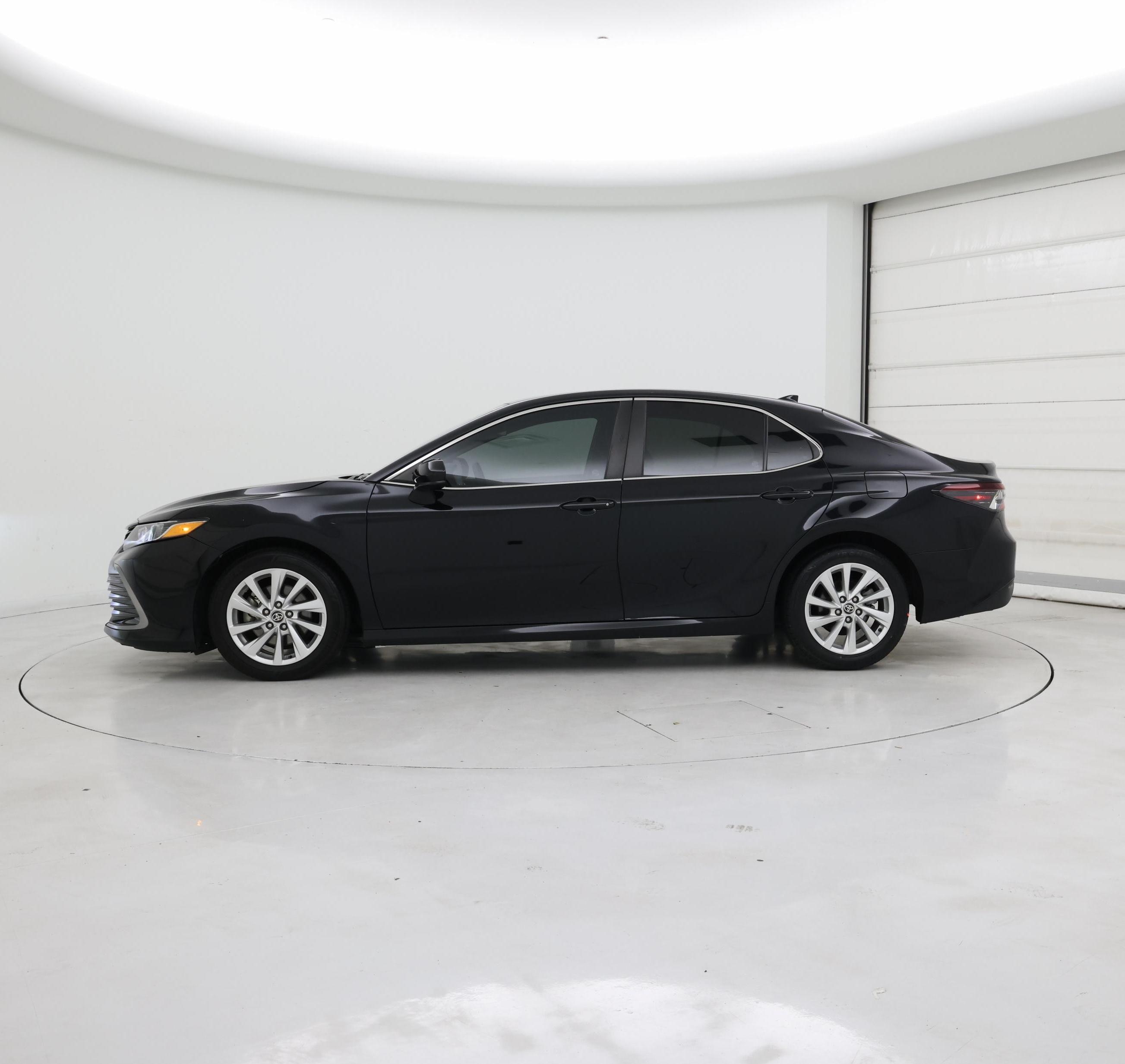 Thumbnail: 2023 Toyota Camry - 3