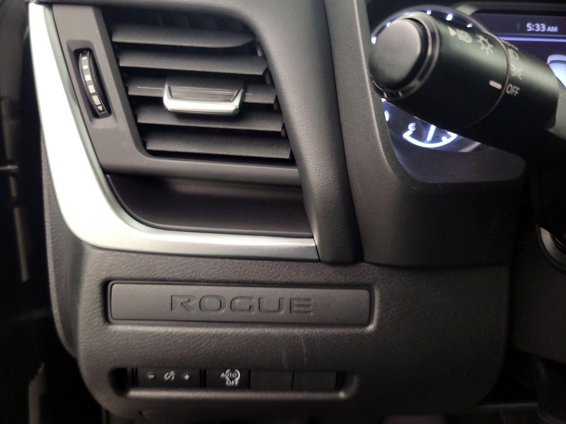 Thumbnail: 2023 Nissan Rogue - 11