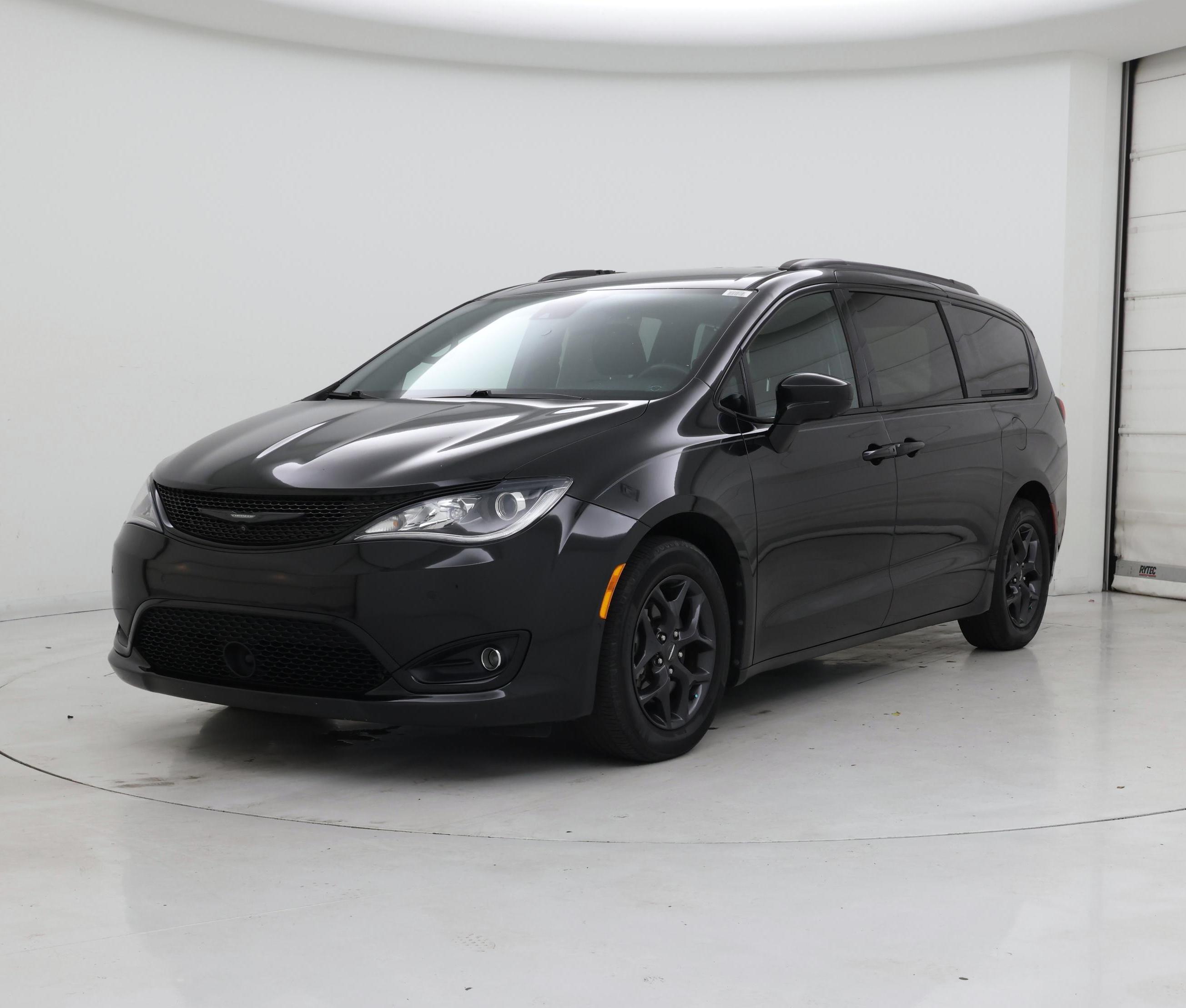 Thumbnail: 2020 Chrysler Pacifica - 4