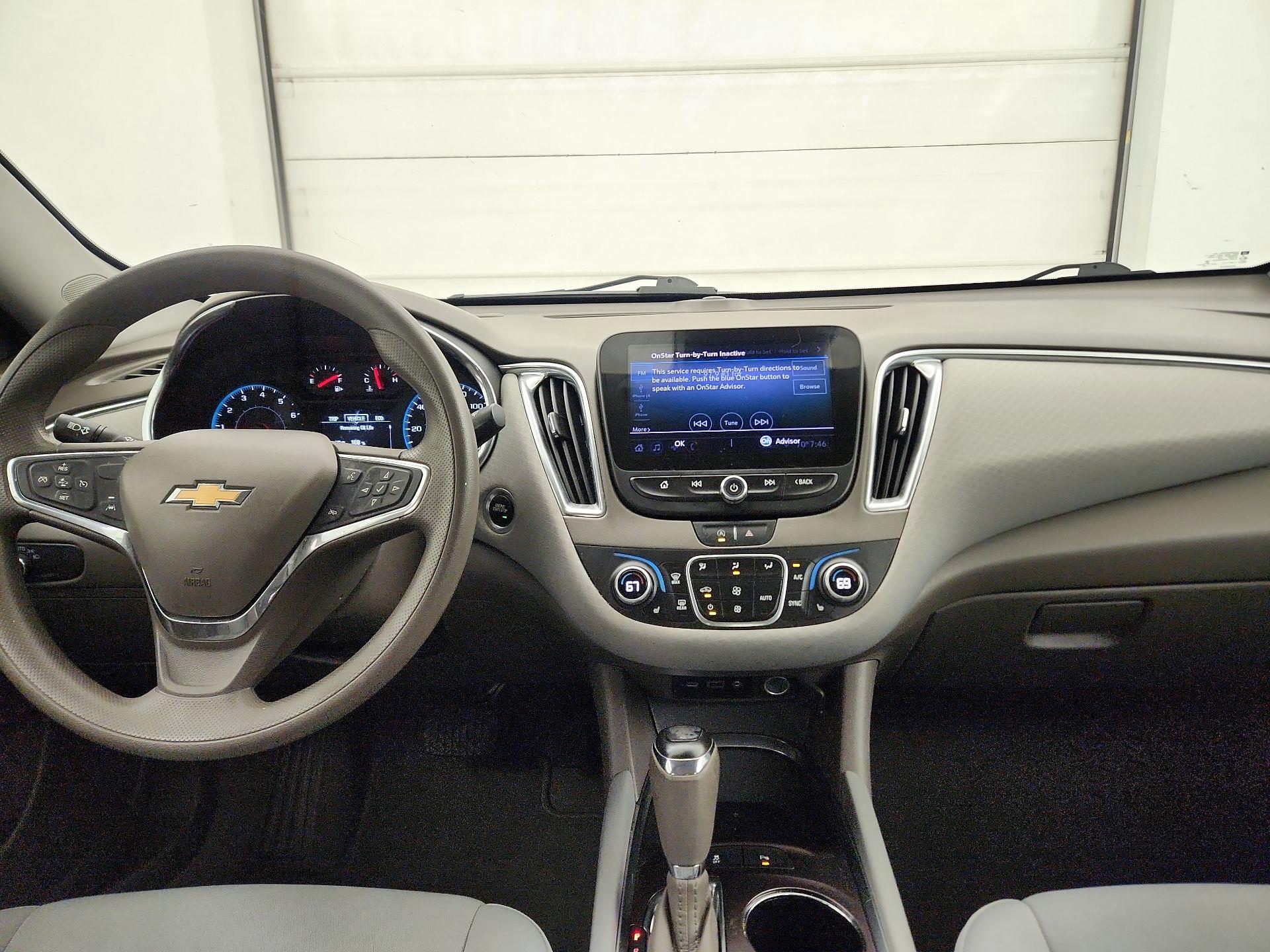 Thumbnail: 2020 Chevrolet Malibu - 9