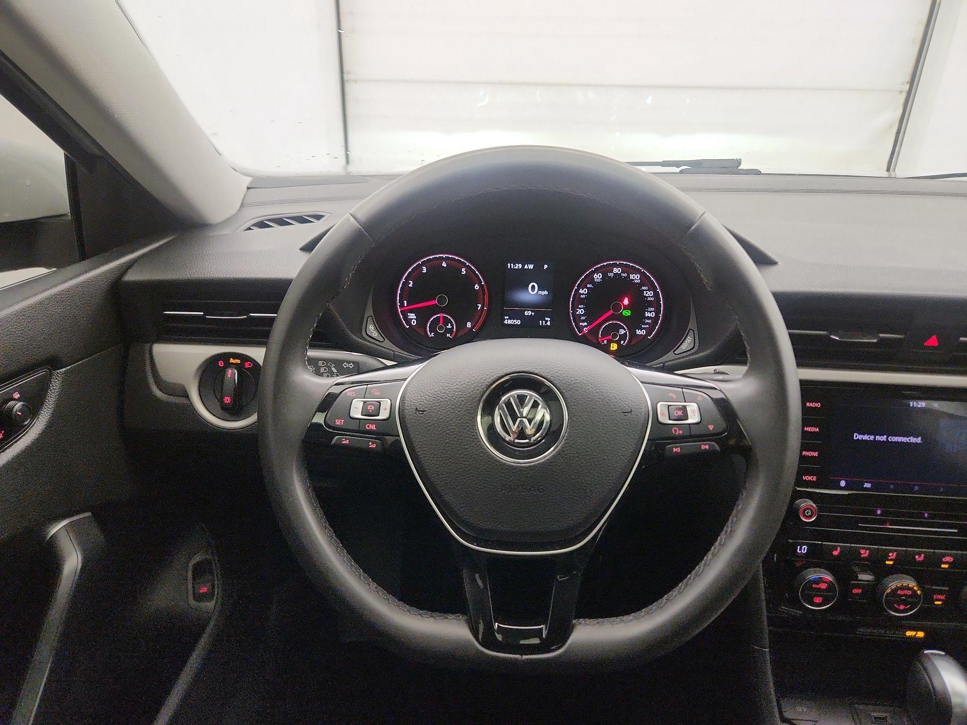 Thumbnail: 2021 Volkswagen Passat - 10