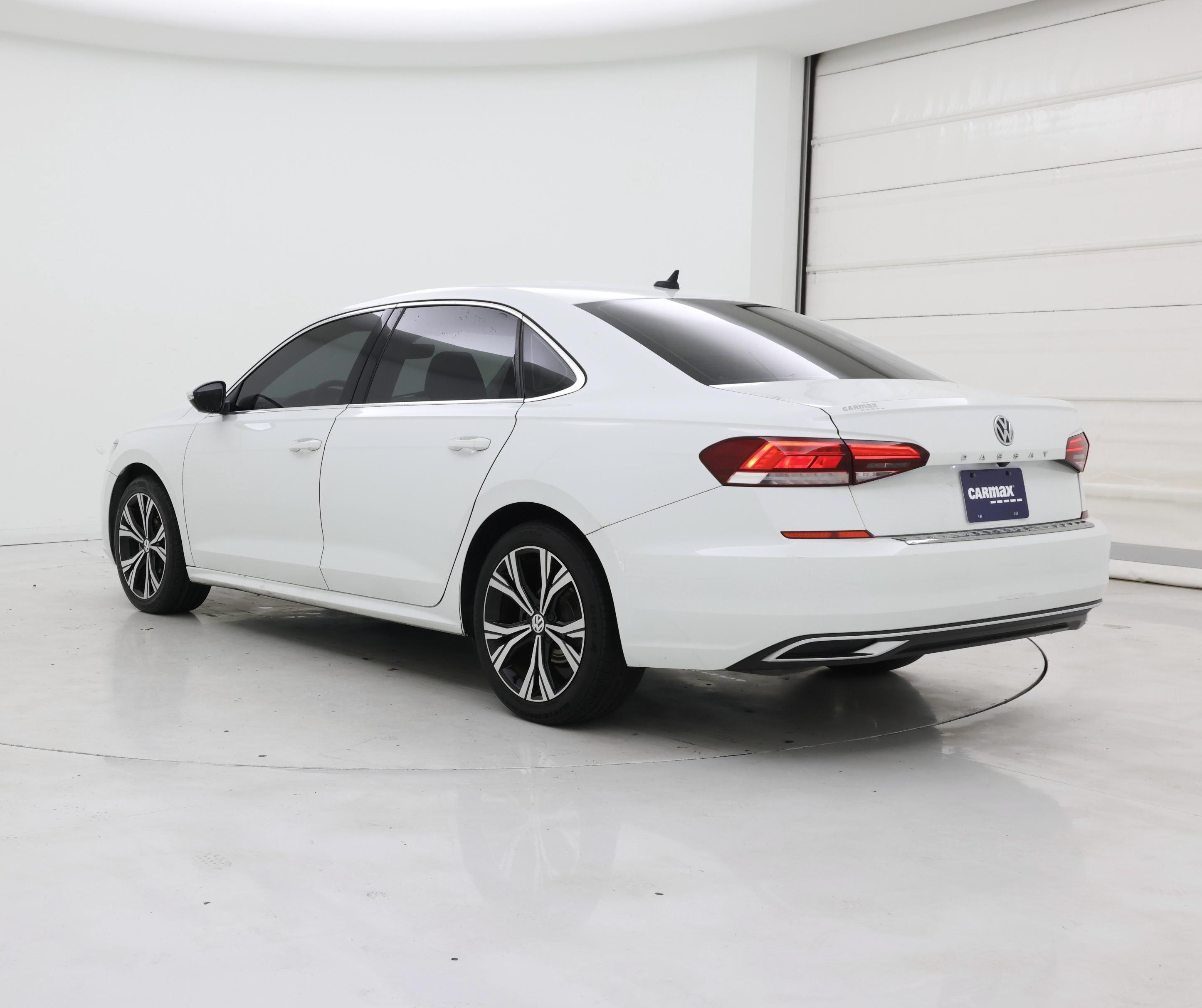 Thumbnail: 2021 Volkswagen Passat - 2