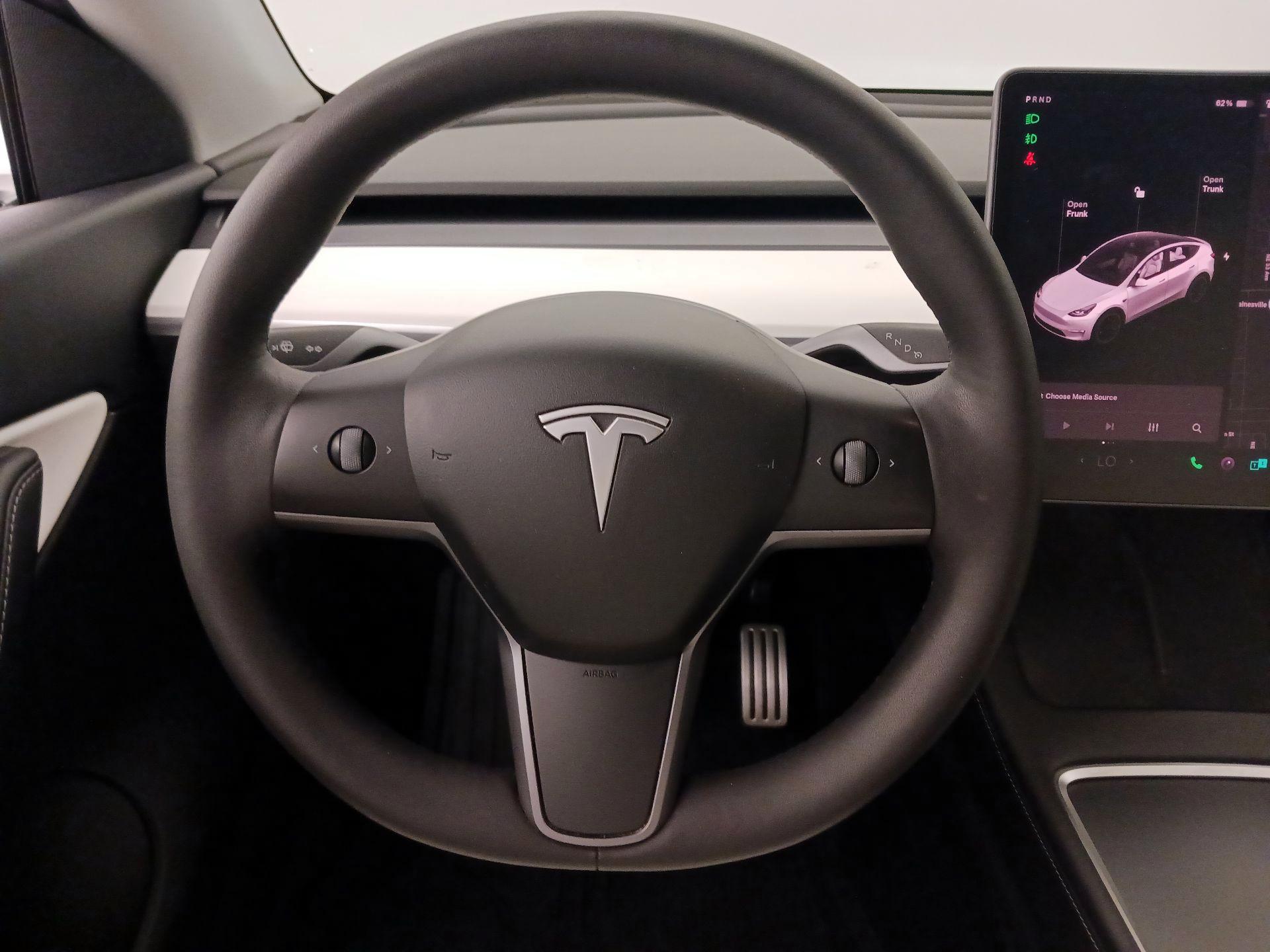 Thumbnail: 2022 Tesla Model Y - 10