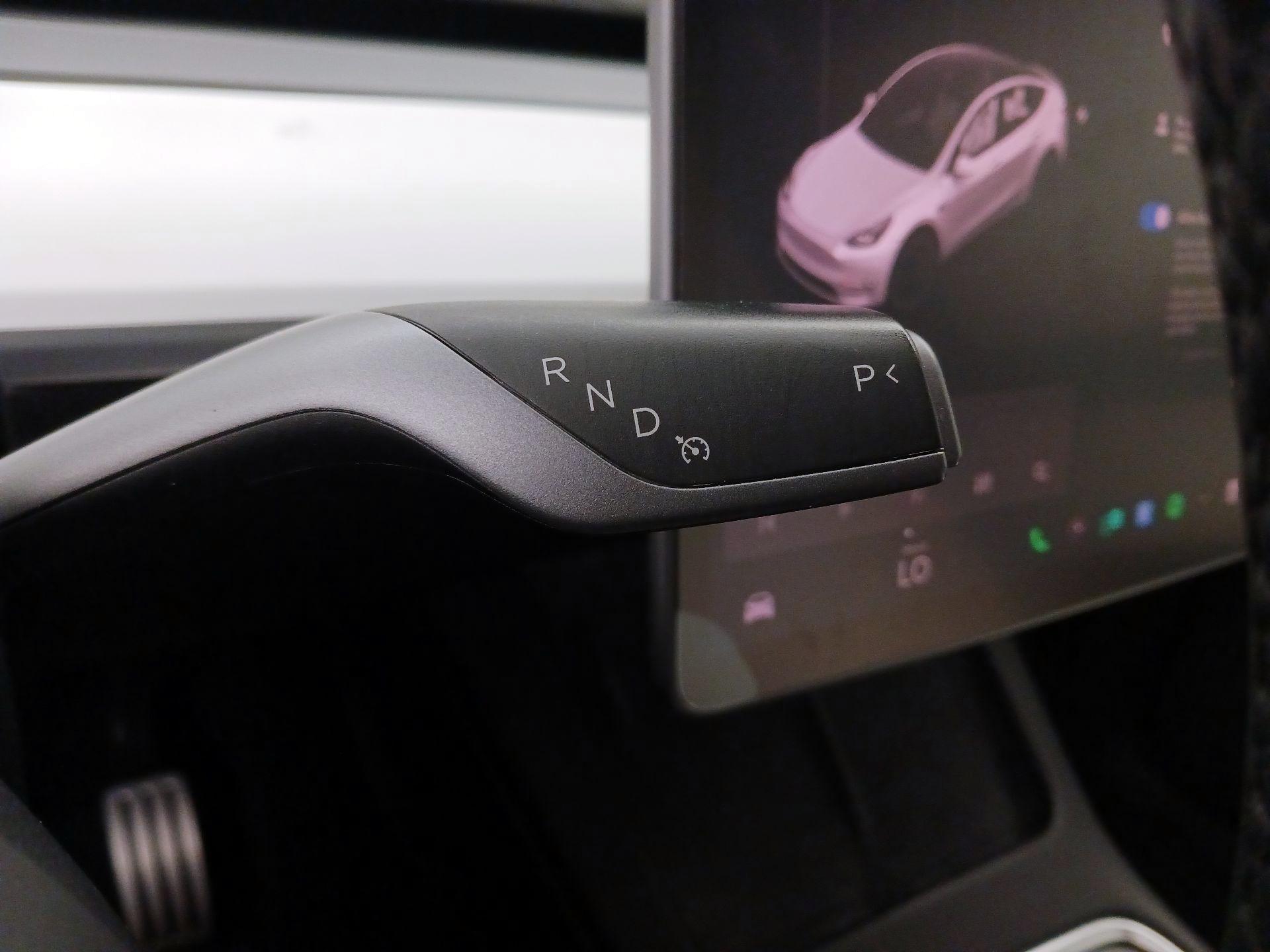 Thumbnail: 2022 Tesla Model Y - 17