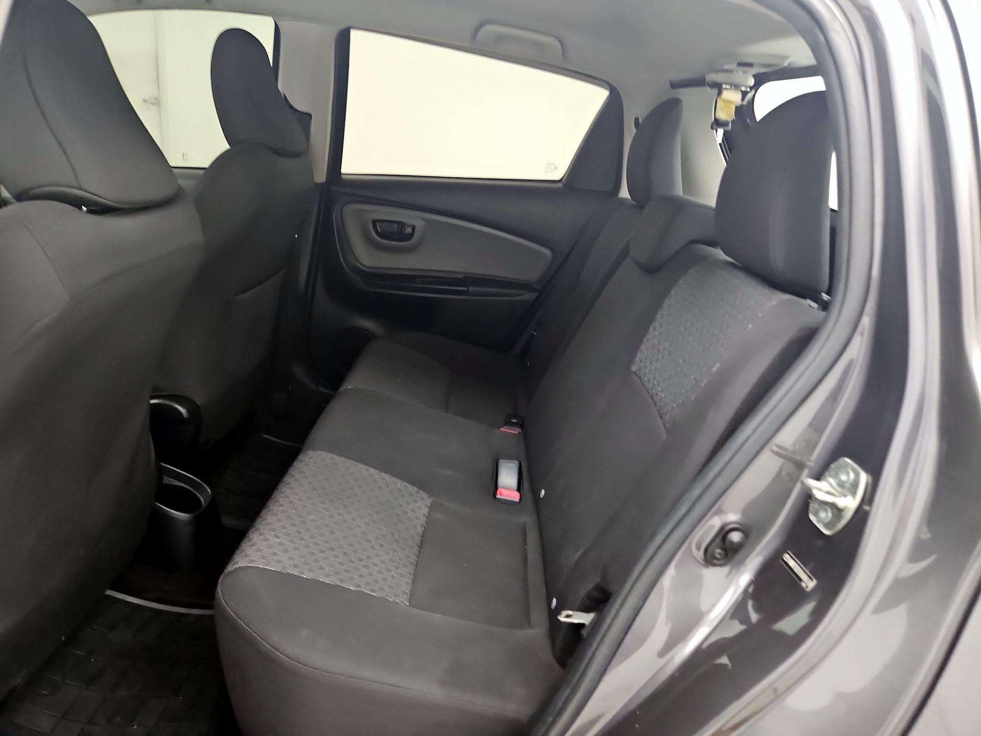 Thumbnail: 2017 Toyota Yaris - 18