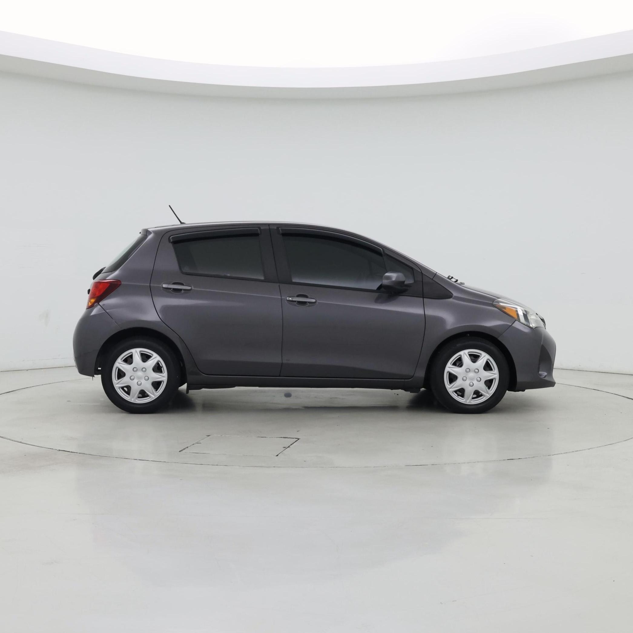 Thumbnail: 2017 Toyota Yaris - 7
