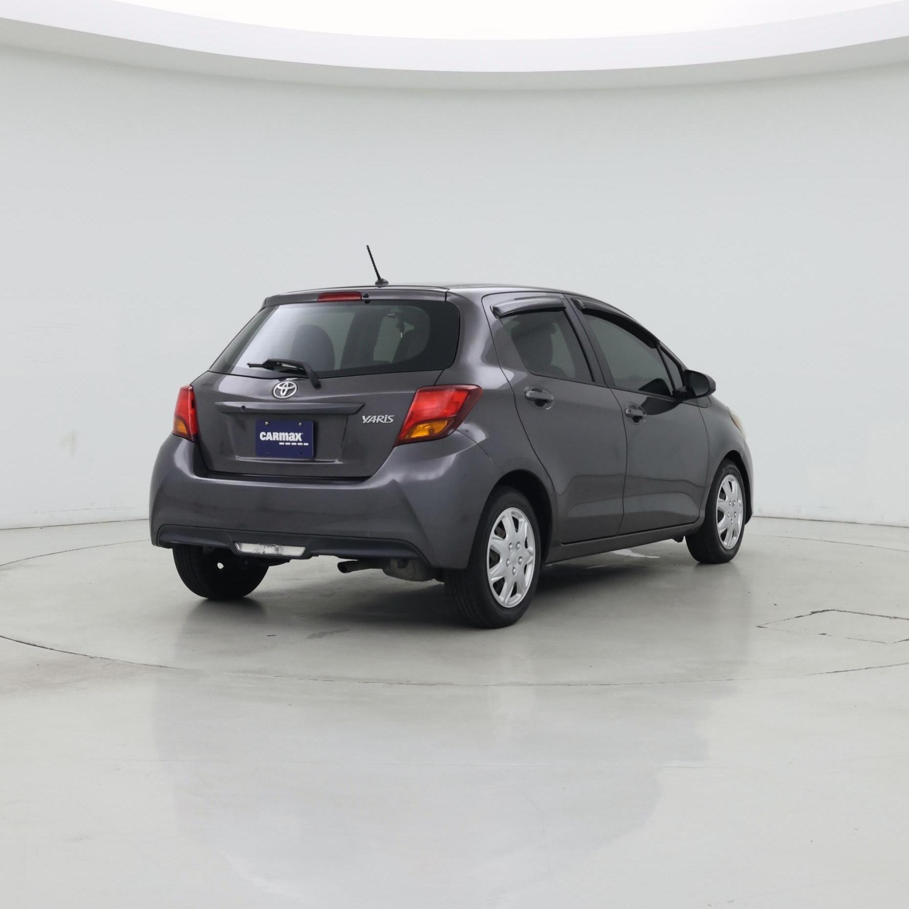 Thumbnail: 2017 Toyota Yaris - 8