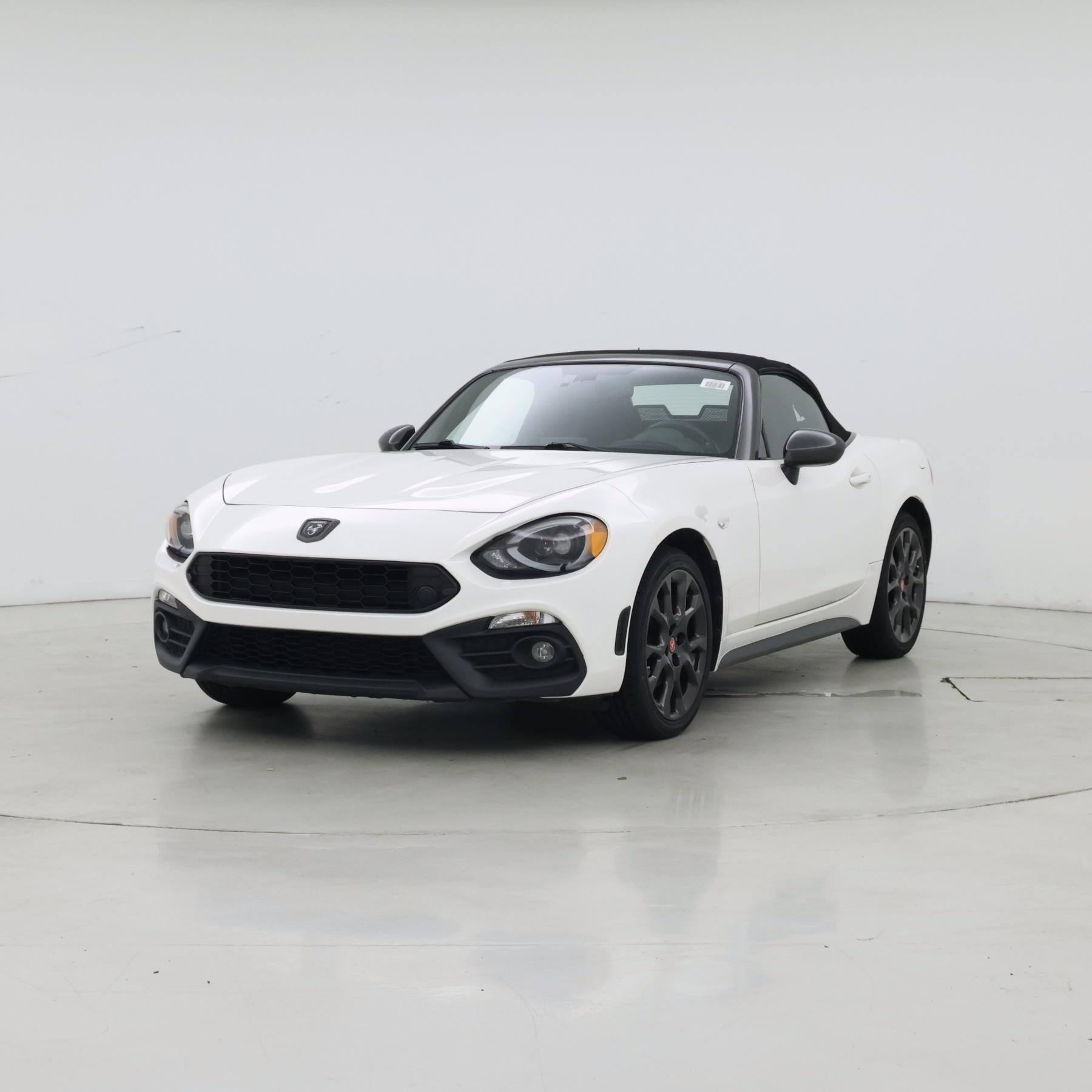 Thumbnail: 2018 Fiat 124 Spider - 4