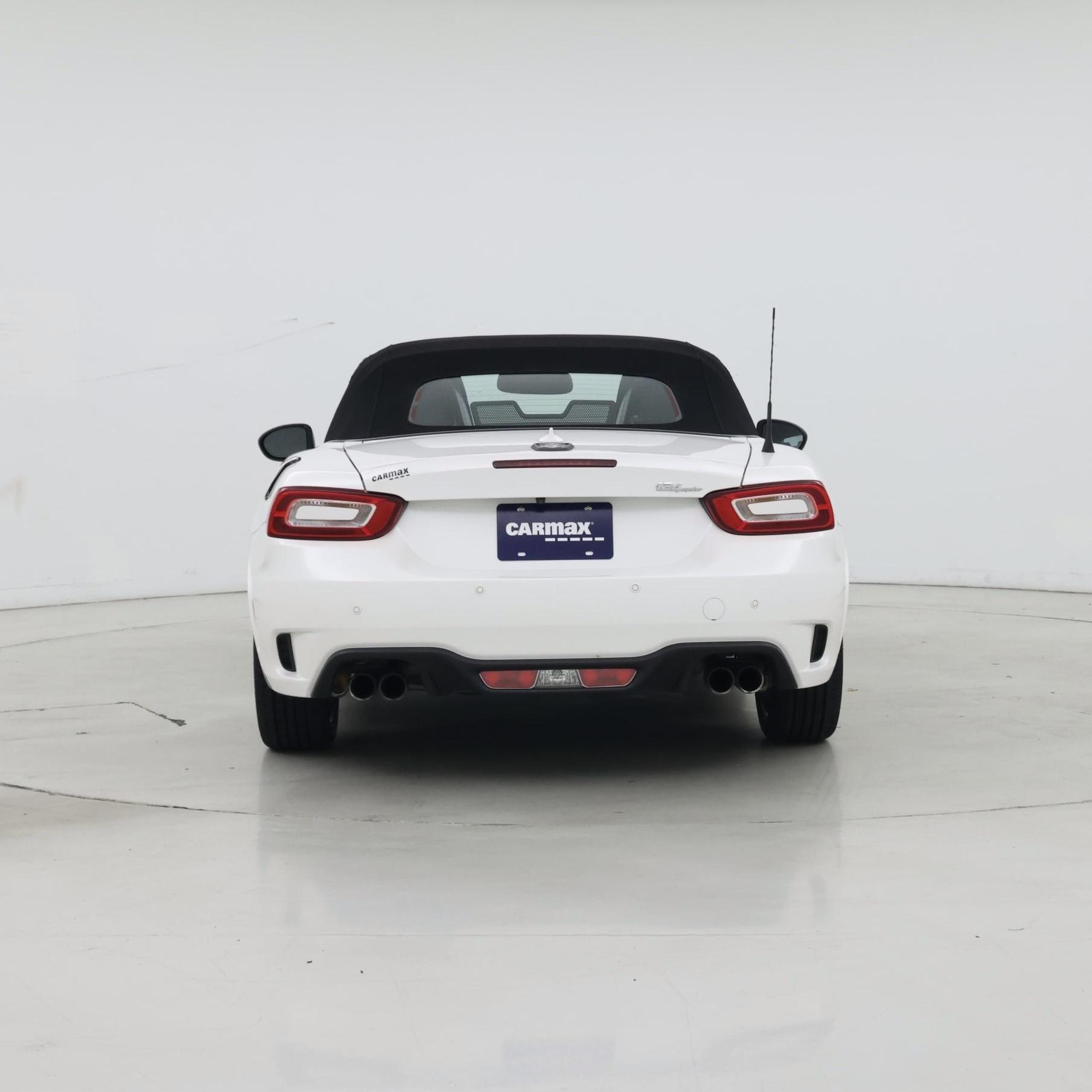 Thumbnail: 2018 Fiat 124 Spider - 6