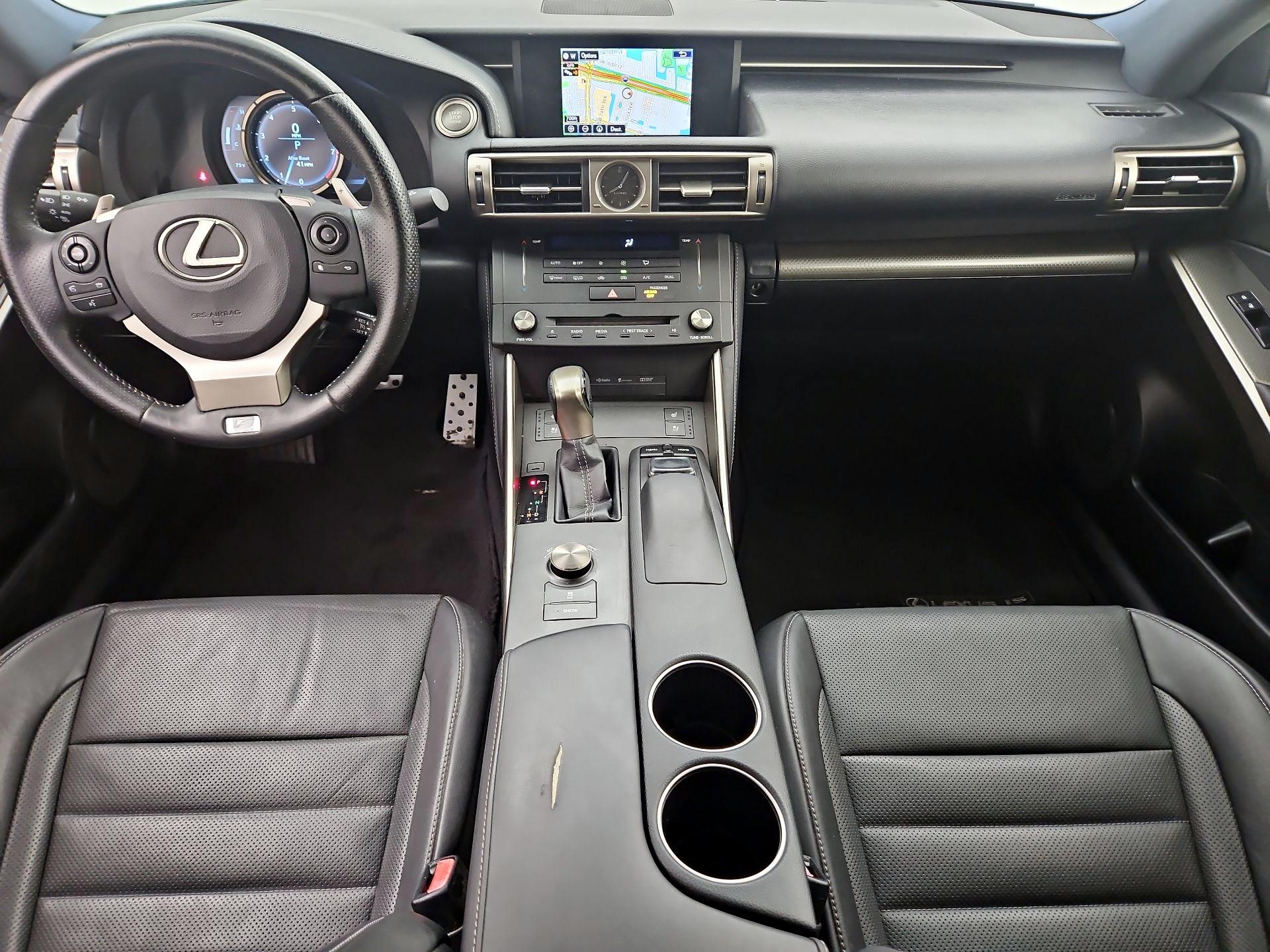 Thumbnail: 2015 Lexus IS - 9