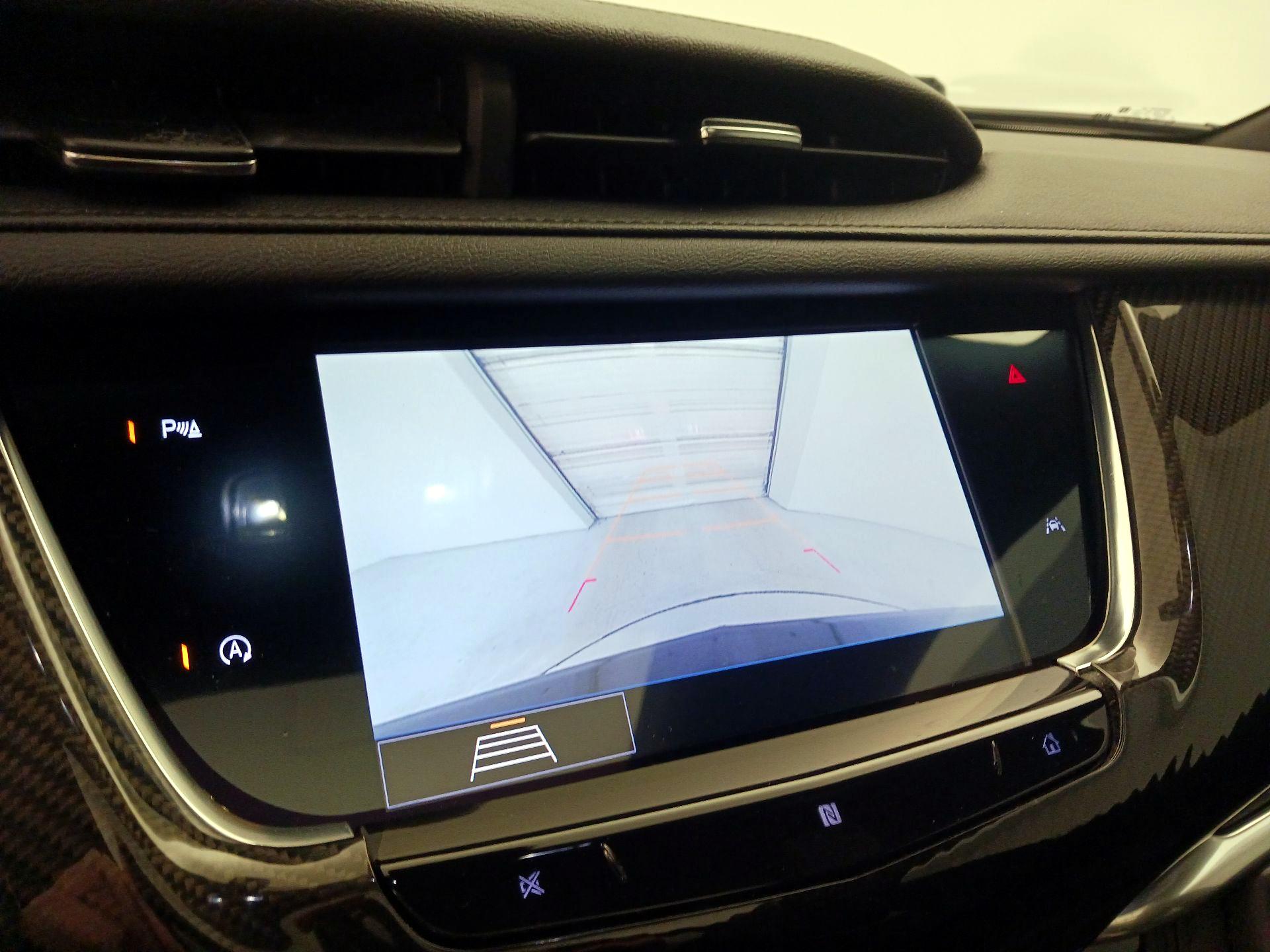 Thumbnail: 2020 Cadillac XT6 - 14