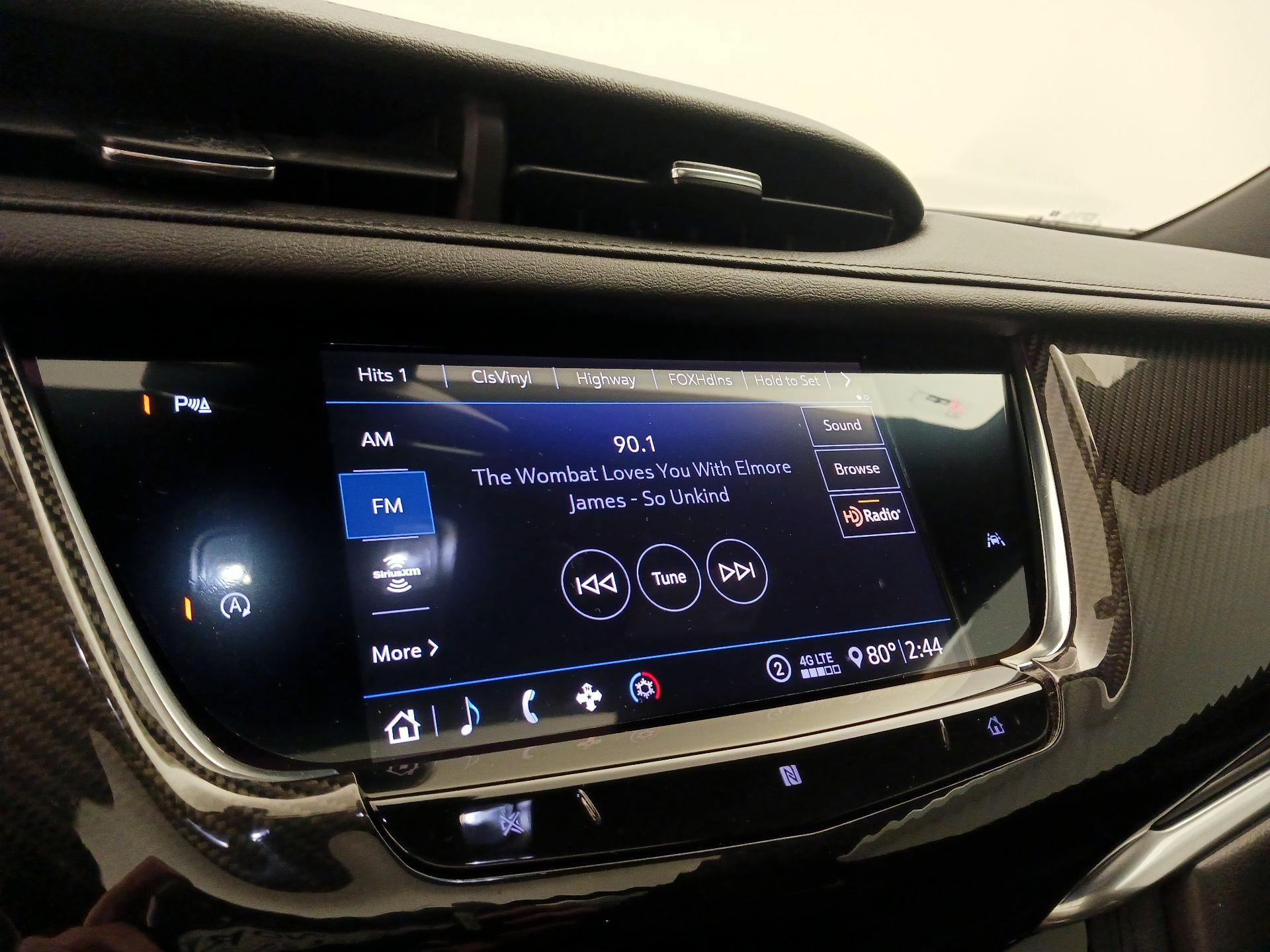Thumbnail: 2020 Cadillac XT6 - 15