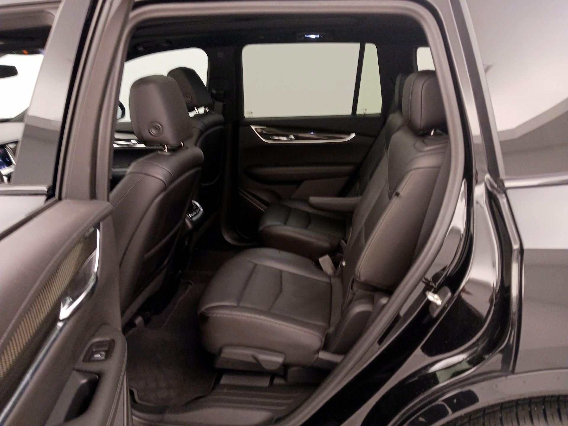 Thumbnail: 2020 Cadillac XT6 - 20