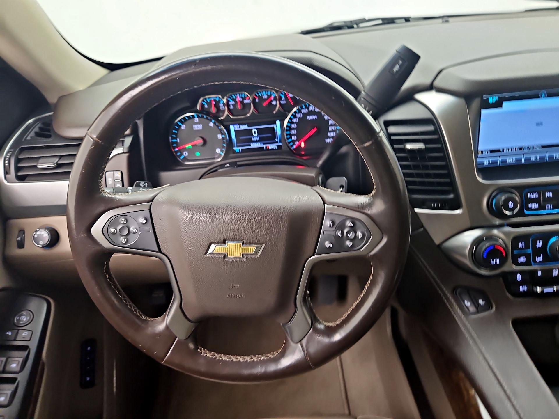 Thumbnail: 2019 Chevrolet Suburban - 10